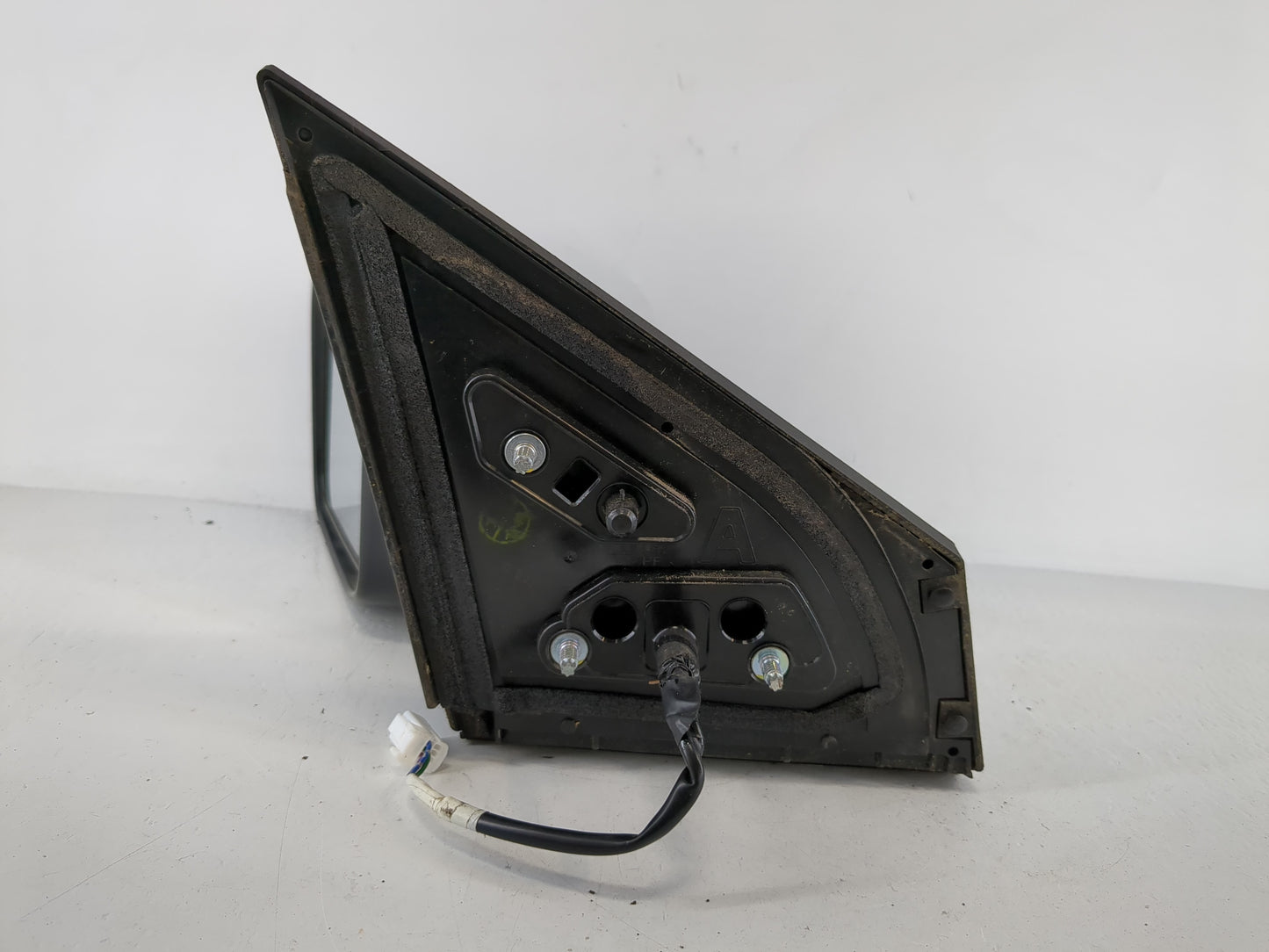 2008-2015 Nissan Rogue Driver Side View Mirror - Left Door Mirror OEM Used - Oemusedautoparts1.com