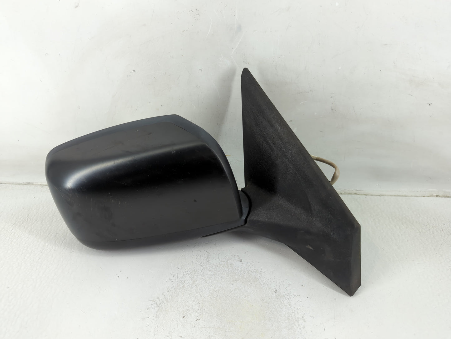 2008-2015 Nissan Rogue Passenger Side View Mirror - Right Door Mirror OEM Used - Oemusedautoparts1.com