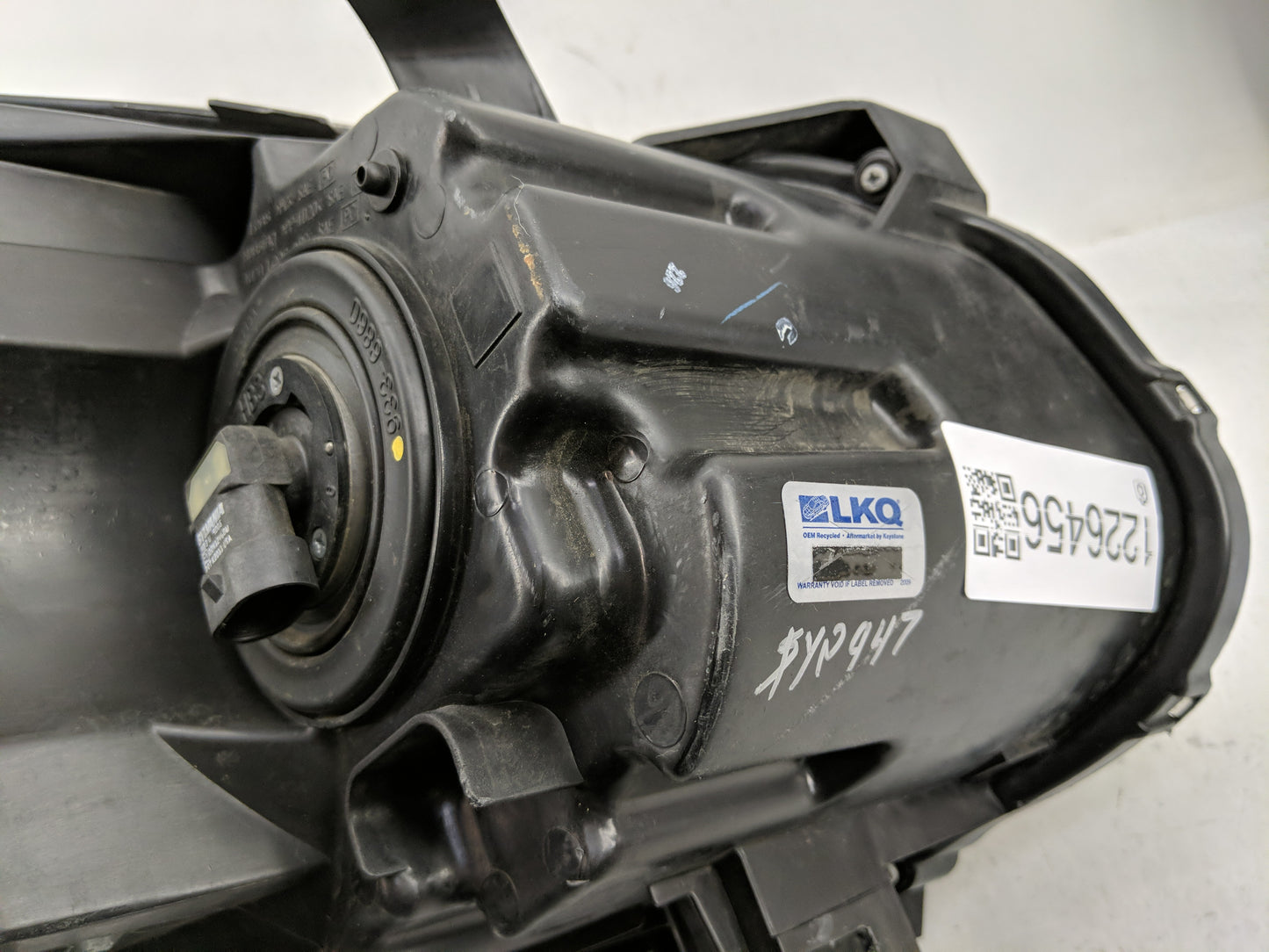 2011-2012 Nissan Rogue Driver Left Oem Head Light Headlight Lamp - Oemusedautoparts1.com
