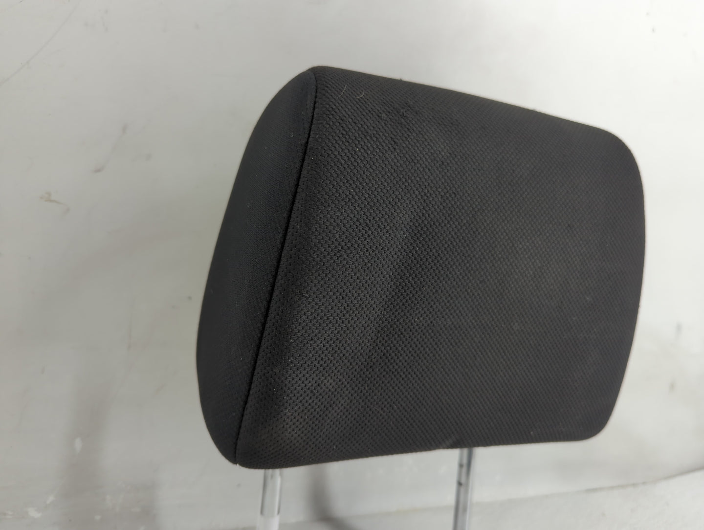 2012 Nissan Rogue Headrest Head Rest Rear Seat Fits OEM Used Auto Parts - Oemusedautoparts1.com