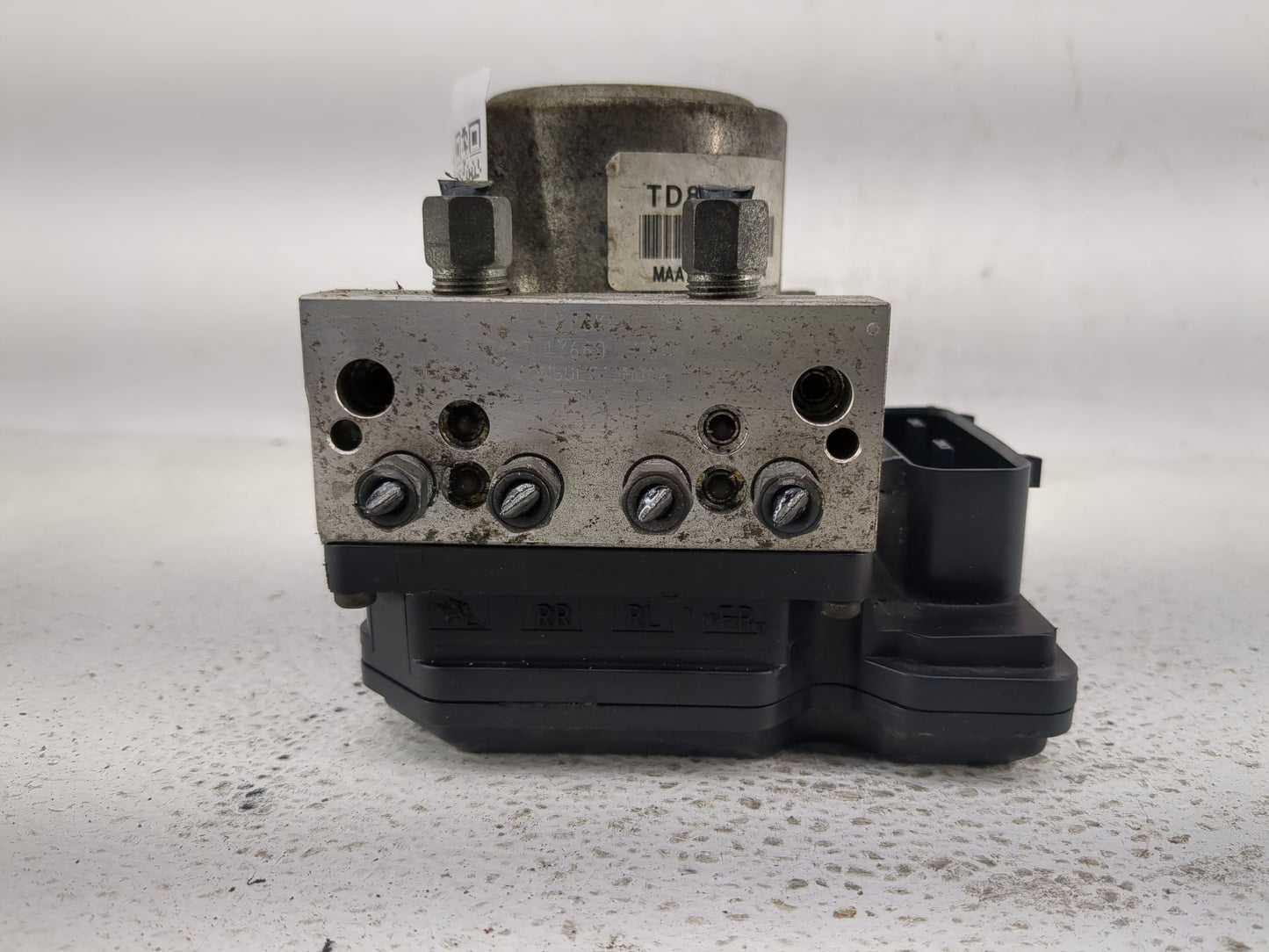 2012-2015 Nissan Rogue ABS Pump Control Module Replacement P/N:TD8405 Fits Fits 2012 2013 2014 2015 OEM Used Auto Parts - Oe