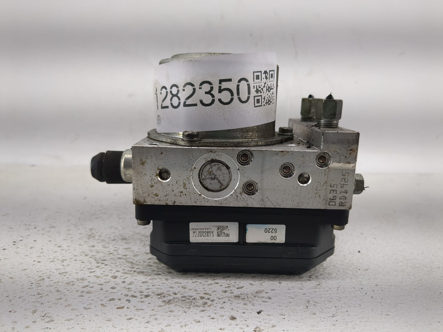 2012-2015 Nissan Rogue ABS Pump Control Module Replacement P/N:TD8405 Fits Fits 2012 2013 2014 2015 OEM Used Auto Parts - Oe