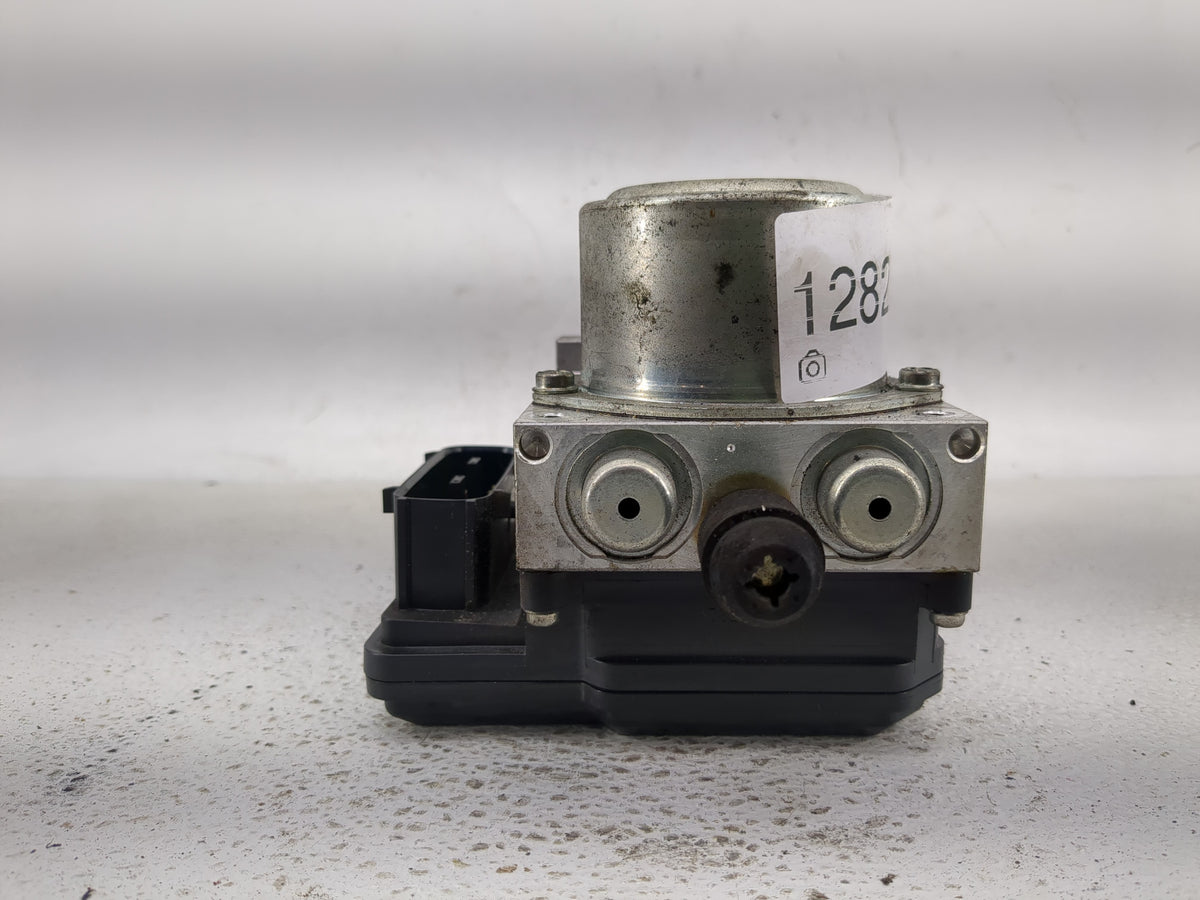2012-2015 Nissan Rogue Anti-Lock Brake ABS Pump Module Actuator OEM P/N:TD8405 Fits Fits 2012 2013 2014 2015 OEM Used Auto P