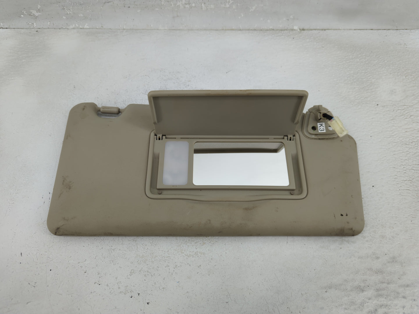 2008-2015 Nissan Rogue Sun Visor Shade Replacement Passenger Right Mirror Fits Fits 2008 2009 2010 2011 2012 2013 2014 2015 
