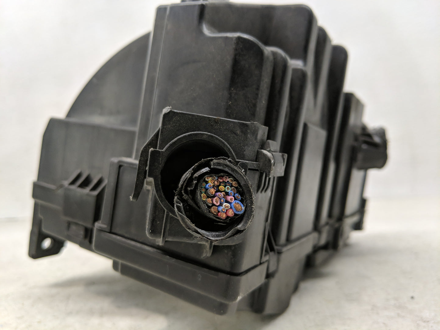 2012-2015 Nissan Rogue Fusebox Fuse Box Panel Relay Module P/N:284B6 JG03A Fits Fits 2012 2013 2014 2015 OEM Used Auto Parts