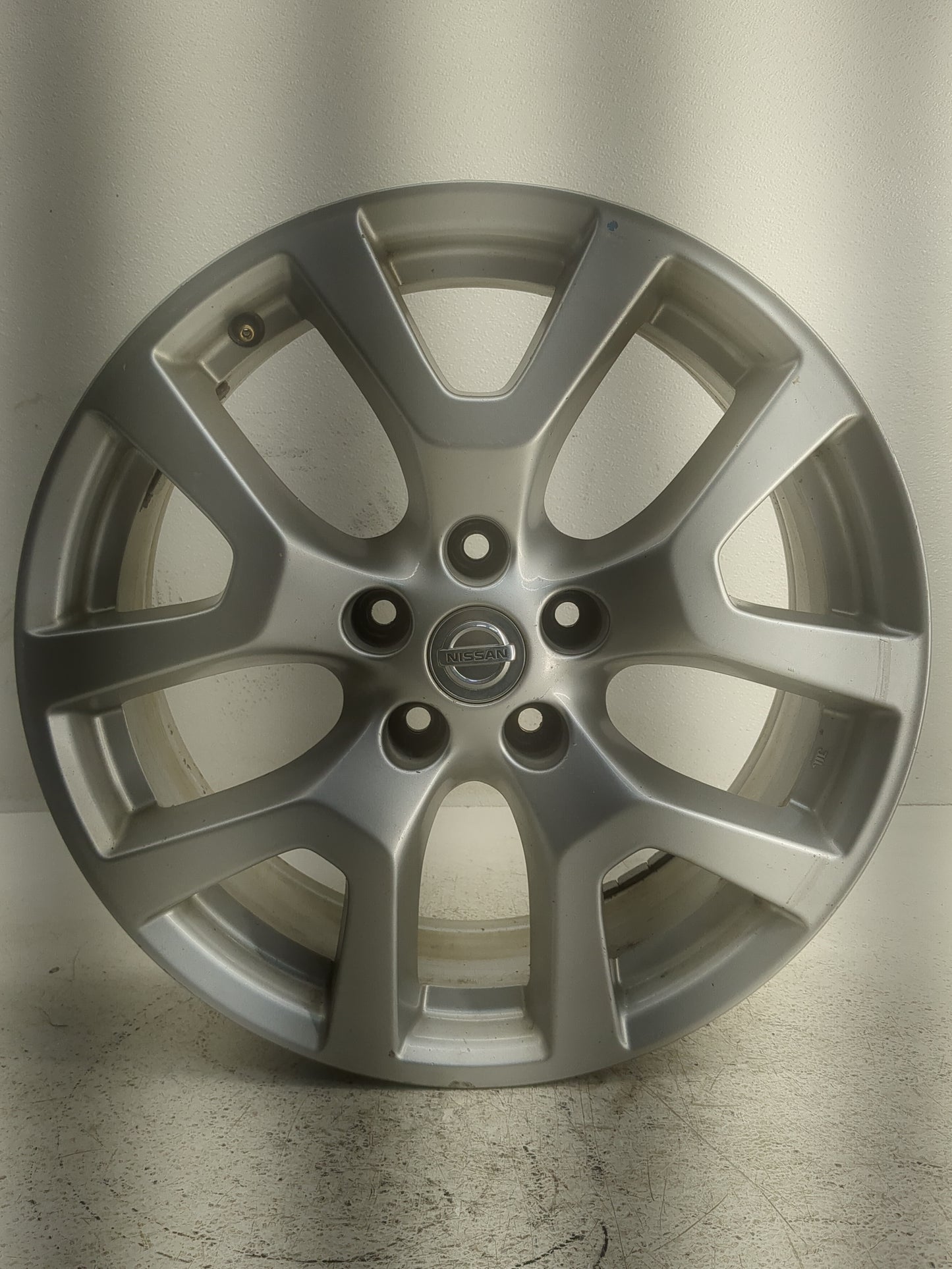 2011-2012 Nissan Rogue Oem Wheel Rim - Oemusedautoparts1.com