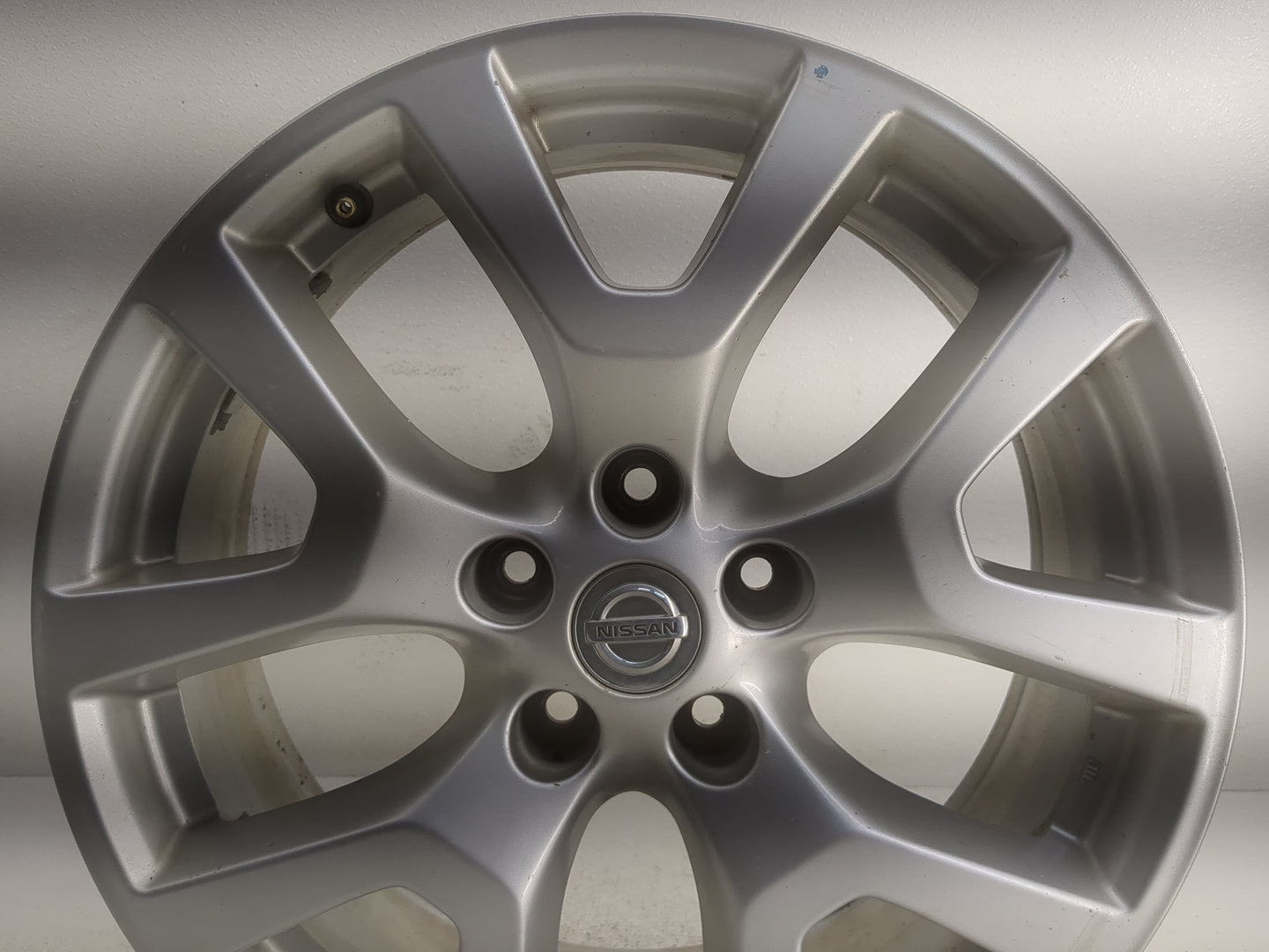 2011-2012 Nissan Rogue Oem Wheel Rim - Oemusedautoparts1.com