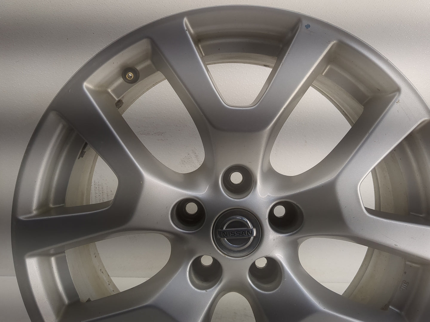 2011-2012 Nissan Rogue Oem Wheel Rim - Oemusedautoparts1.com