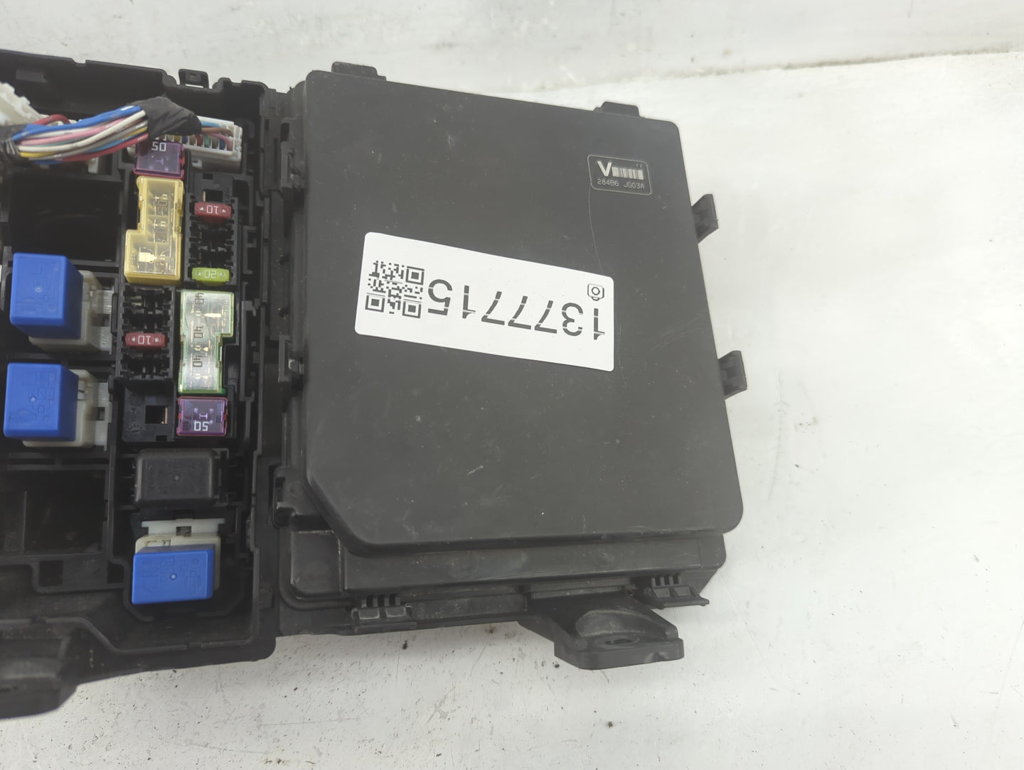 2012-2015 Nissan Rogue Fusebox Fuse Box Panel Relay Module P/N:284B6 JG03A Fits Fits 2012 2013 2014 2015 OEM Used Auto Parts