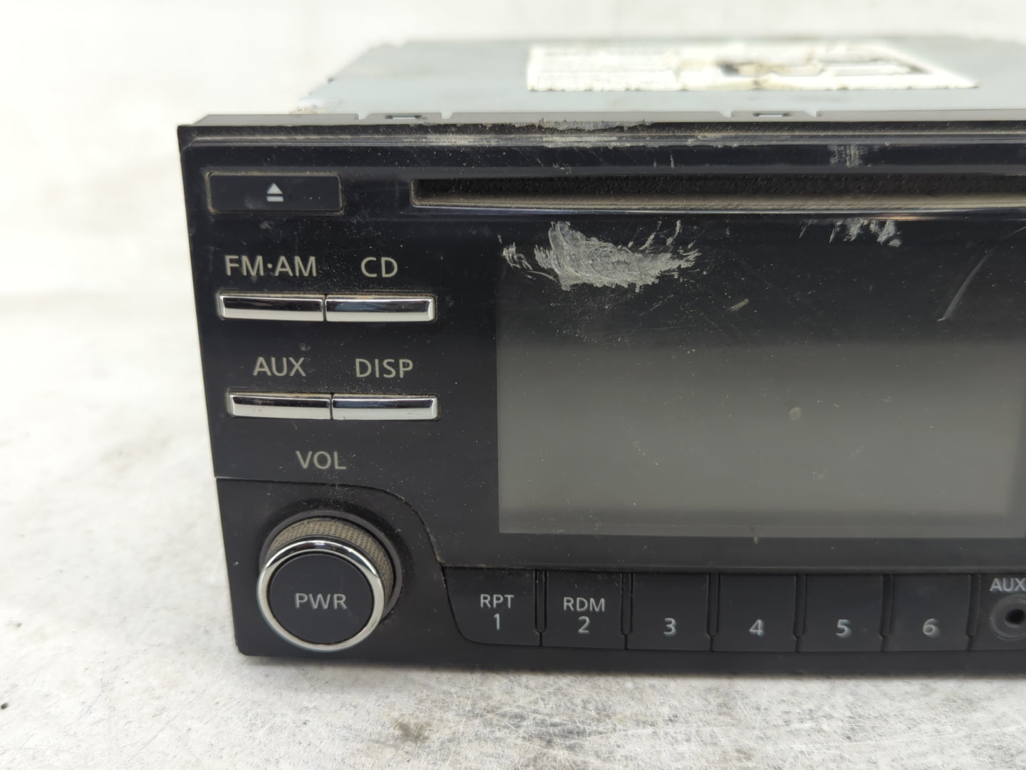 2011-2012 Nissan Rogue Radio AM FM Cd Player Receiver Replacement P/N:28185 1VX0C Fits Fits 2011 2012 OEM Used Auto Parts - 
