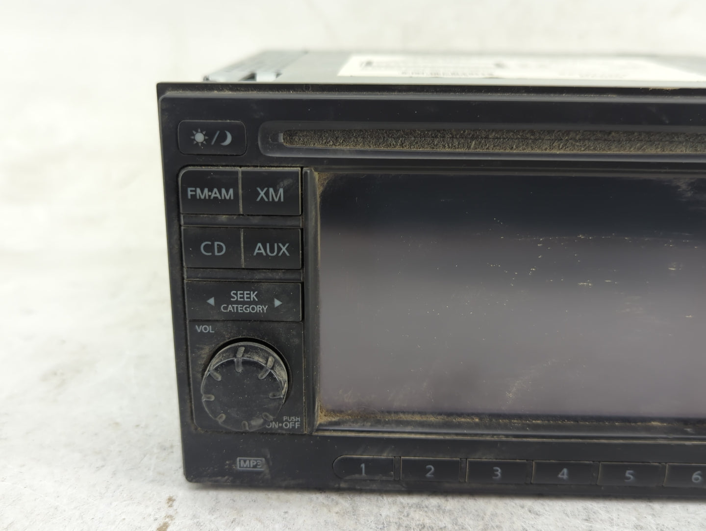 2011-2012 Nissan Rogue Radio AM FM Cd Player Receiver Replacement P/N:259151VK5C Fits Fits 2011 2012 OEM Used Auto Parts - O