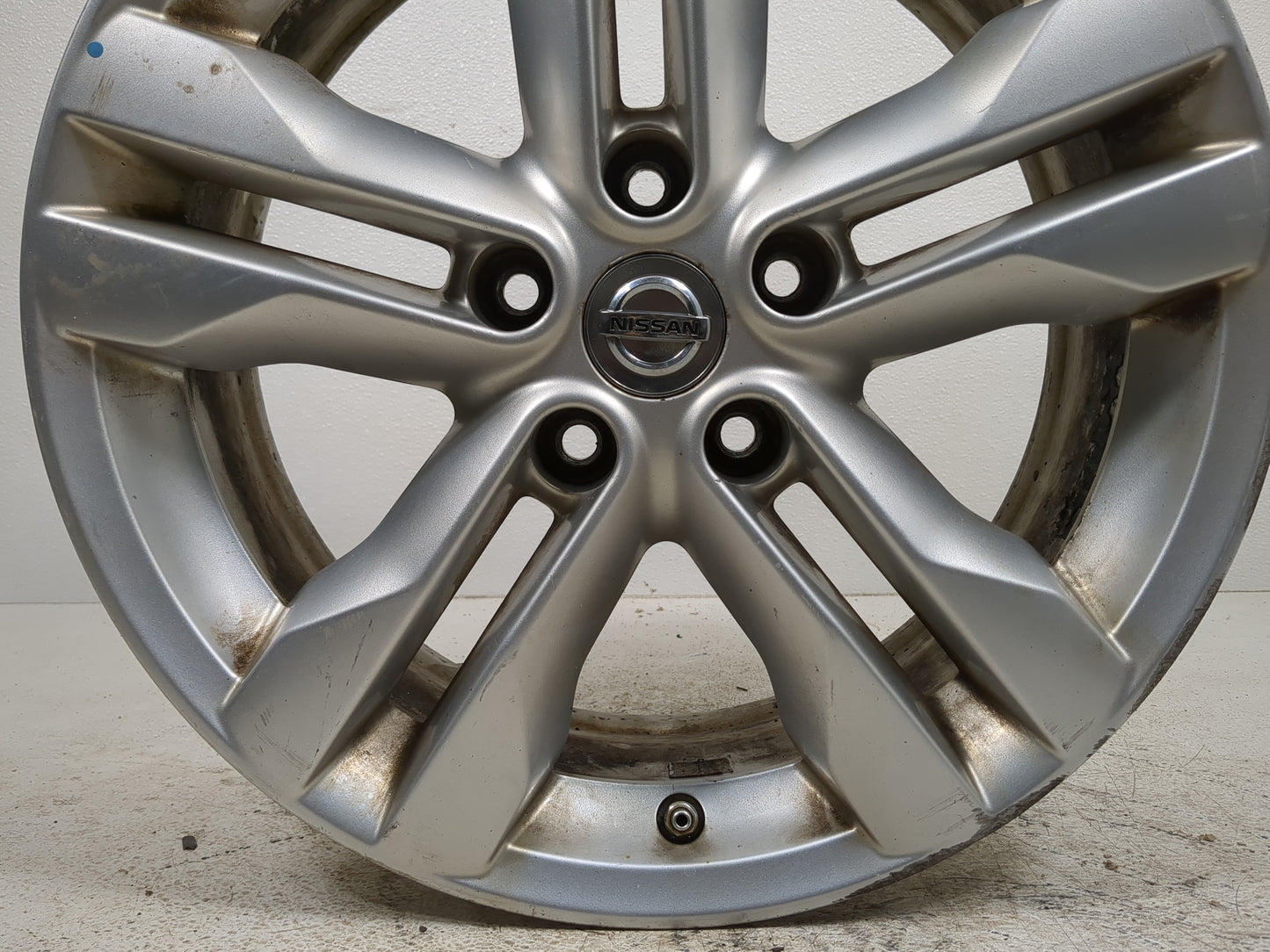 2012-2015 Nissan Rogue Oem Wheel Rim - Oemusedautoparts1.com