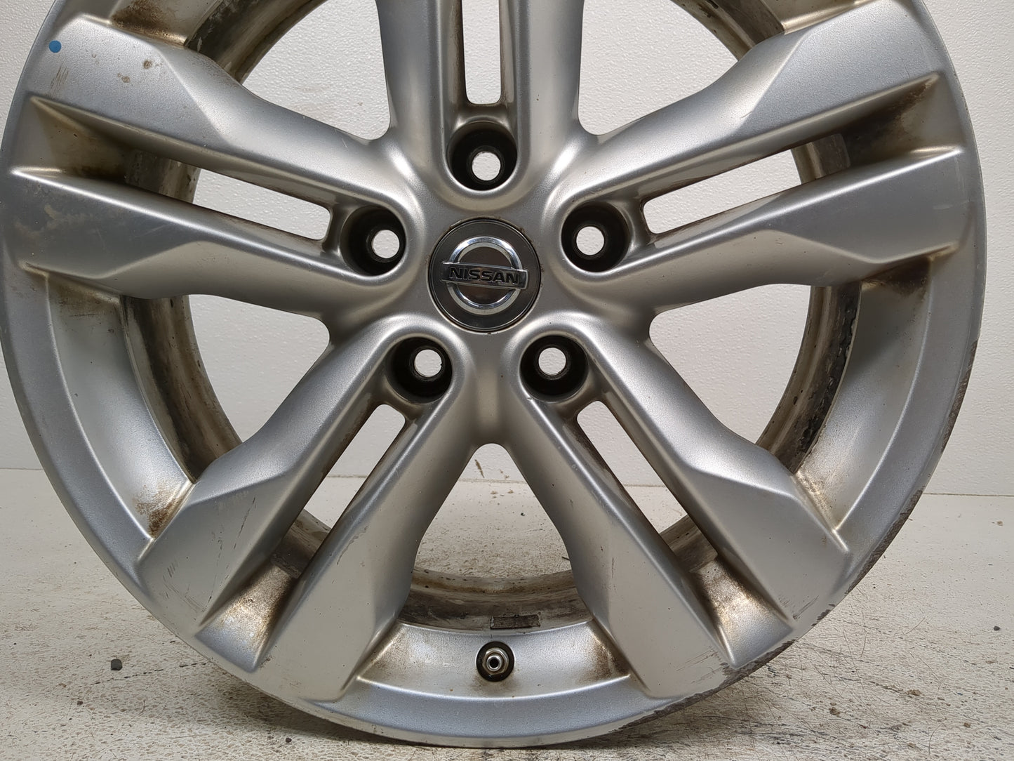 2012-2015 Nissan Rogue Oem Wheel Rim - Oemusedautoparts1.com
