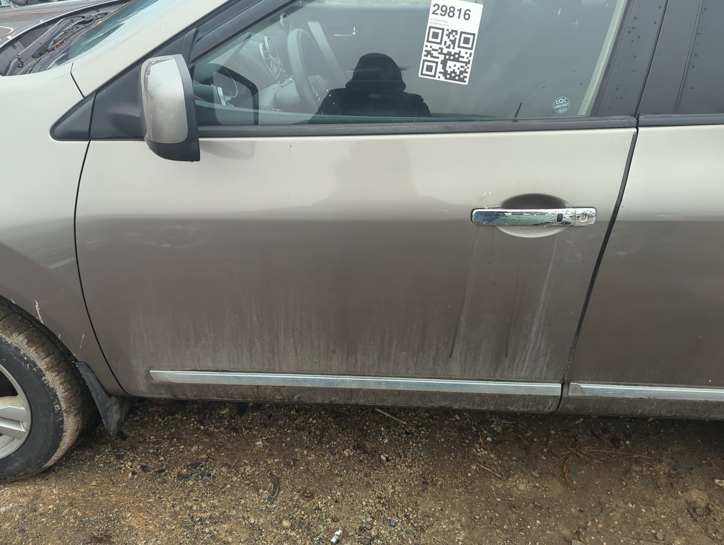 2011-2014 Nissan Rogue Driver Front Door Oem 1387851 - Oemusedautoparts1.com