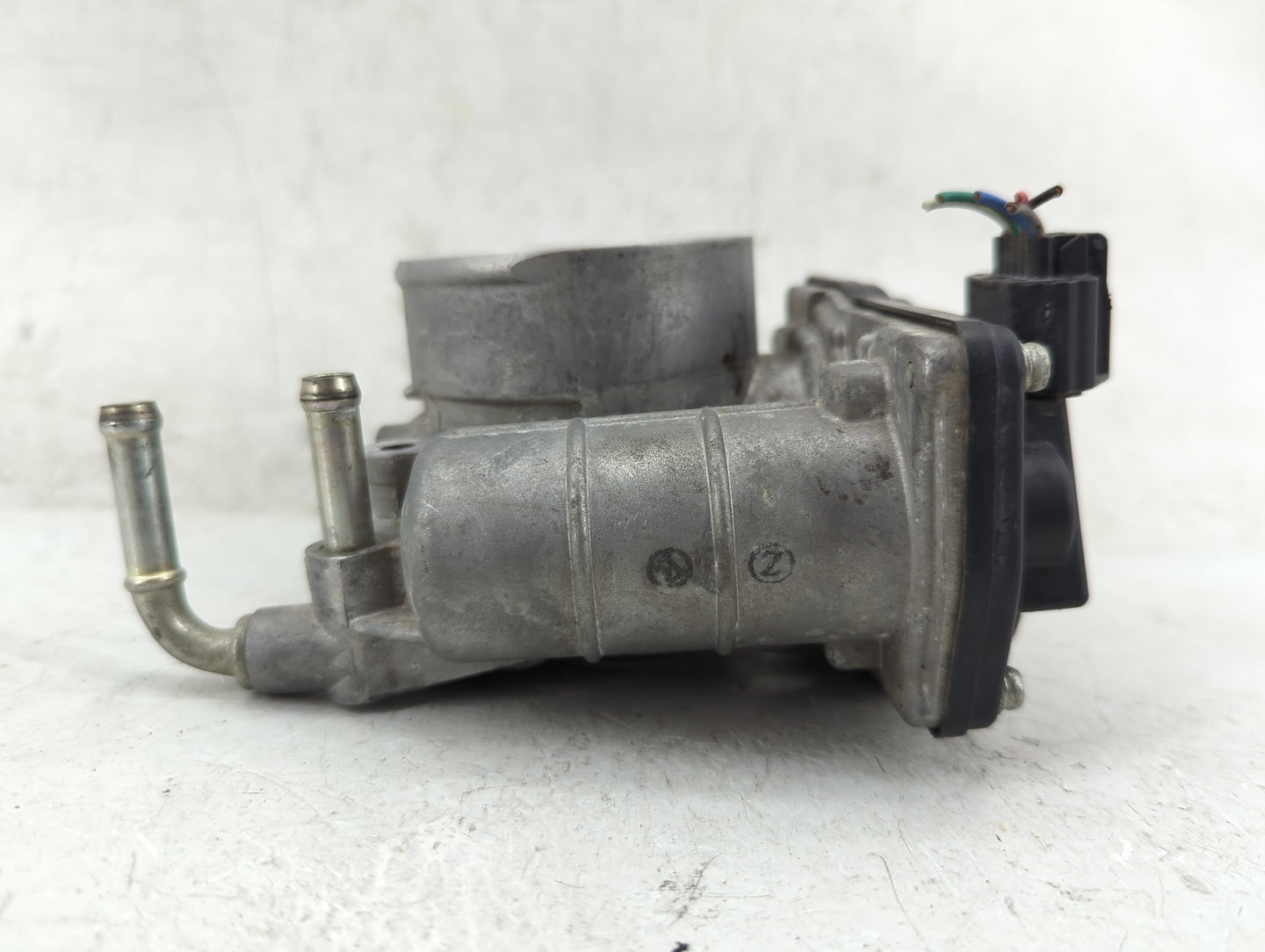 2011-2015 Nissan Rogue Throttle Body Fits Fits 2011 2012 2013 2014 2015 OEM Used Auto Parts - Oemusedautoparts1.com