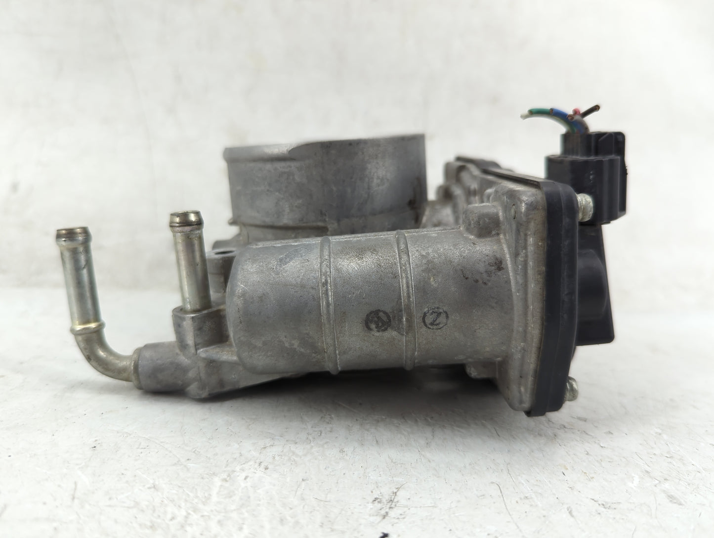 2011-2015 Nissan Rogue Throttle Body Fits Fits 2011 2012 2013 2014 2015 OEM Used Auto Parts - Oemusedautoparts1.com