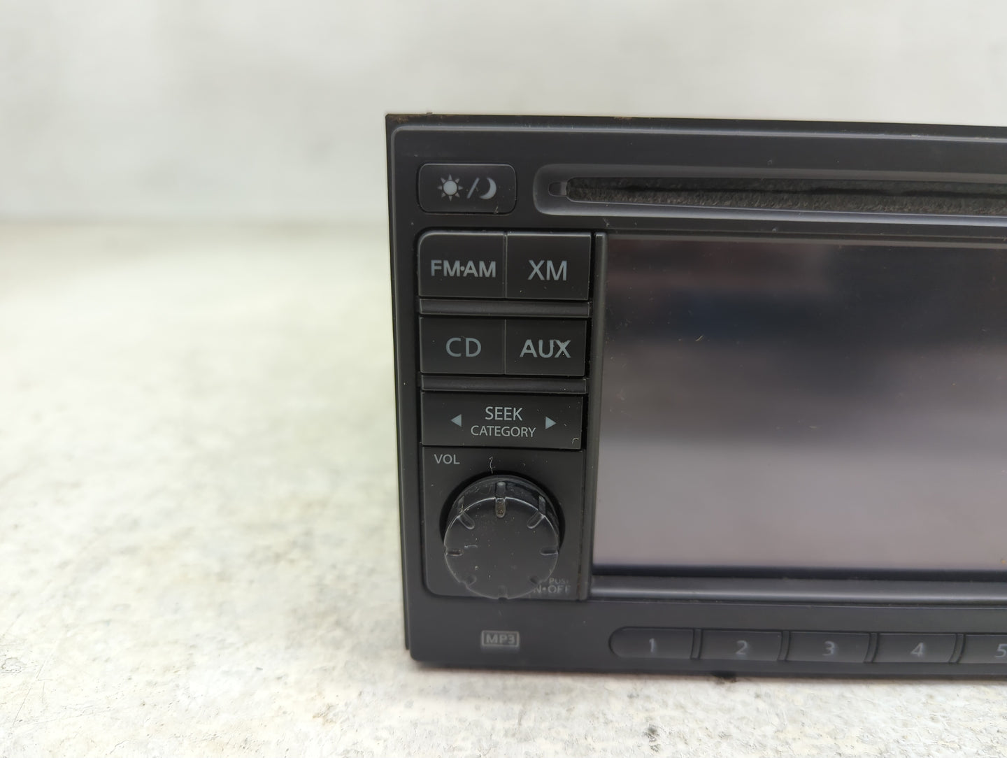 2012 Nissan Rogue Radio AM FM Cd Player Receiver Replacement P/N:259151VX0A Fits OEM Used Auto Parts - Oemusedautoparts1.com