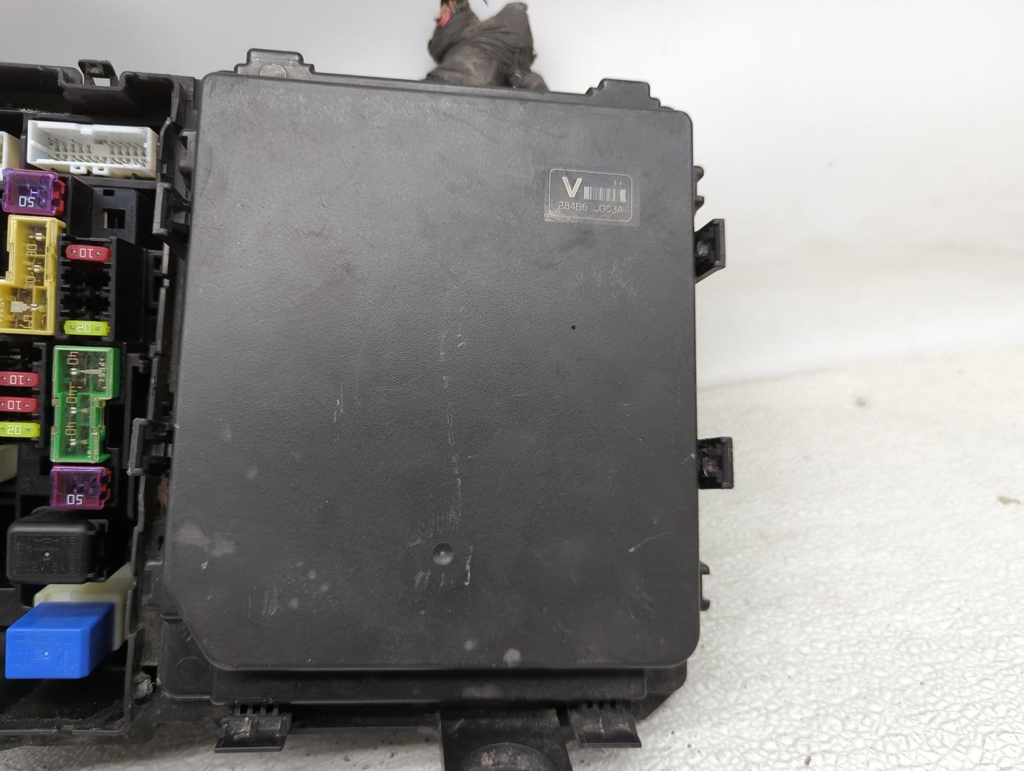 2012-2015 Nissan Rogue Fusebox Fuse Box Panel Relay Module P/N:284B6 JG03A Fits Fits 2012 2013 2014 2015 OEM Used Auto Parts
