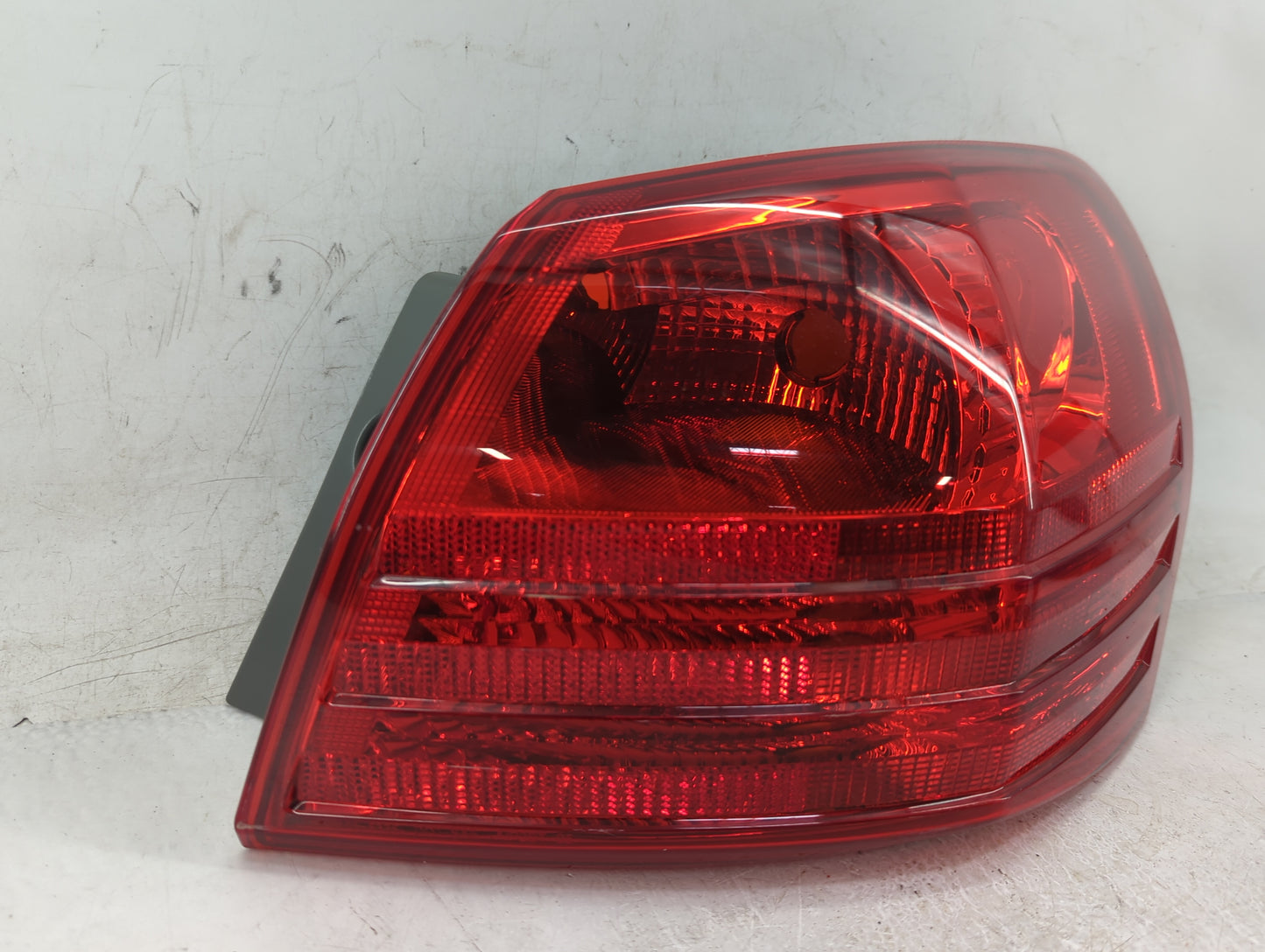 2012 Nissan Rogue Tail Light Assembly Passenger Right OEM P/N:11-6335-00 Fits OEM Used Auto Parts - Oemusedautoparts1.com