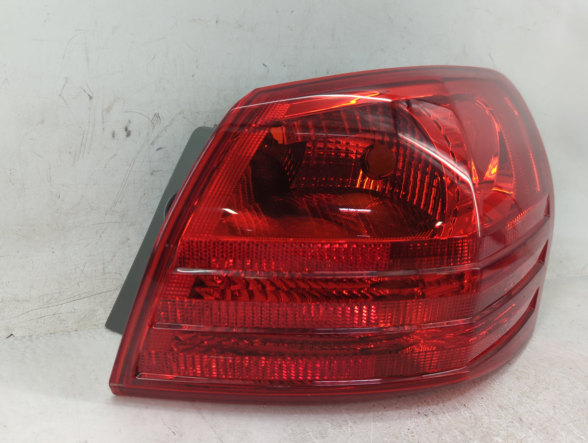 2012 Nissan Rogue Tail Light Assembly Passenger Right OEM P/N:11-6335-00 Fits Fits 2007 2008 2009 OEM Used Auto Parts - Oemu