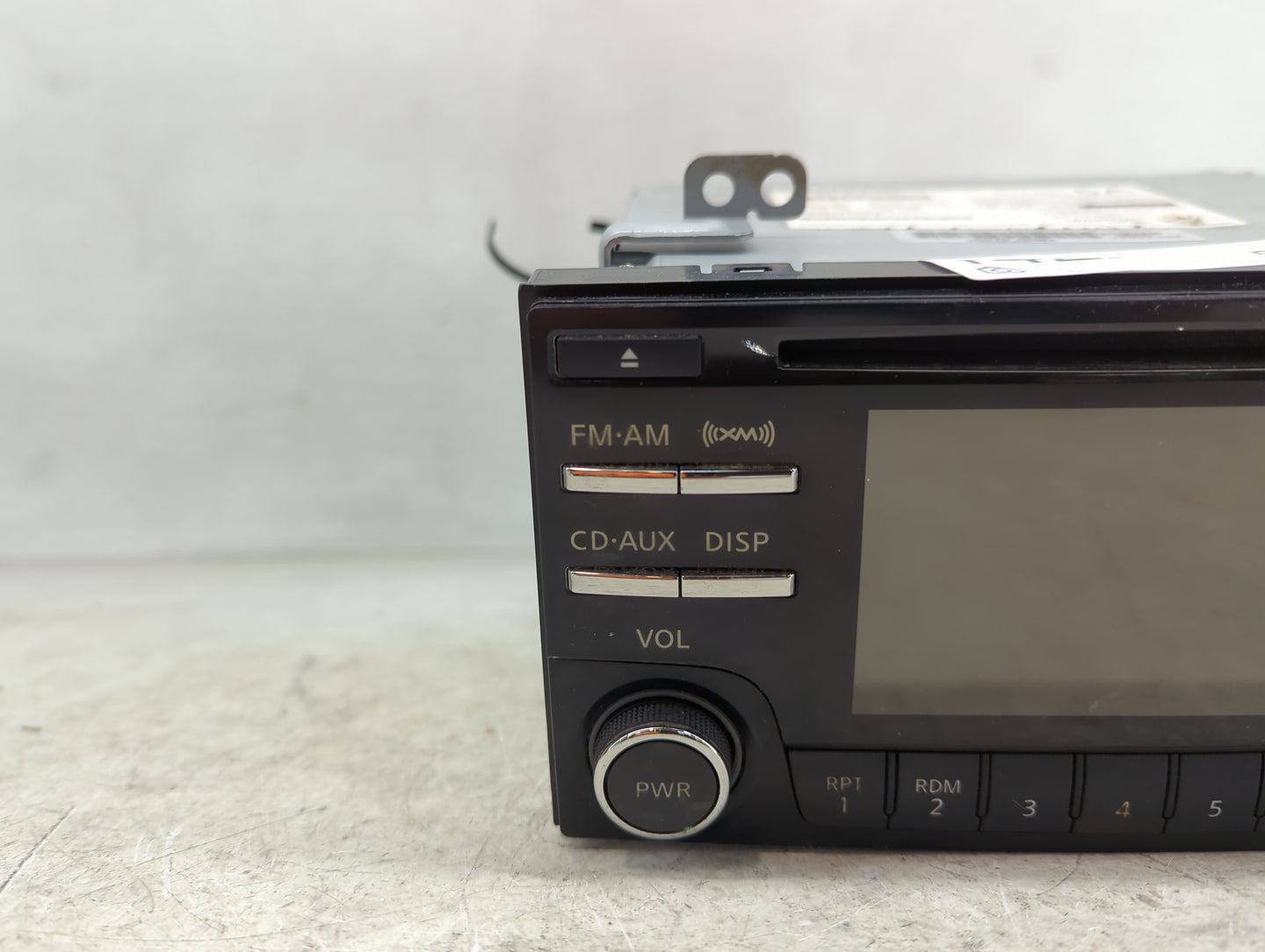 2012-2015 Nissan Rogue Radio AM FM Cd Player Receiver Replacement P/N:28185 1VX1A Fits Fits 2012 2013 2014 2015 OEM Used Aut