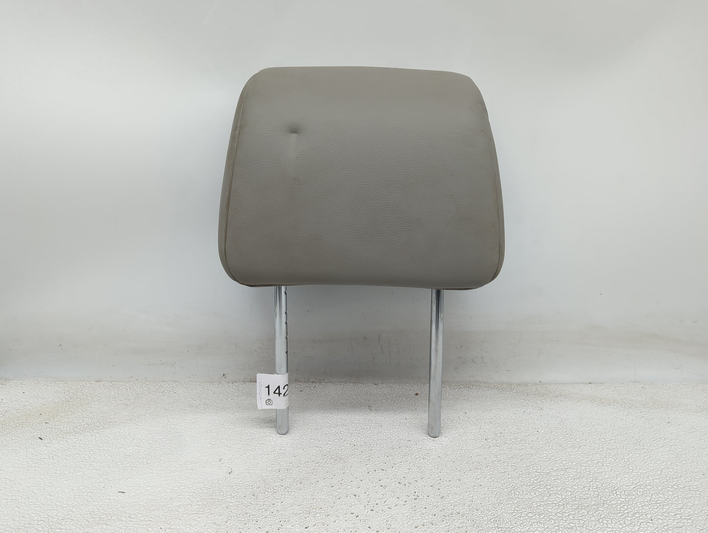 2010-2013 Nissan Rogue Headrest Head Rest Front Driver Passenger Seat - Oemusedautoparts1.com
