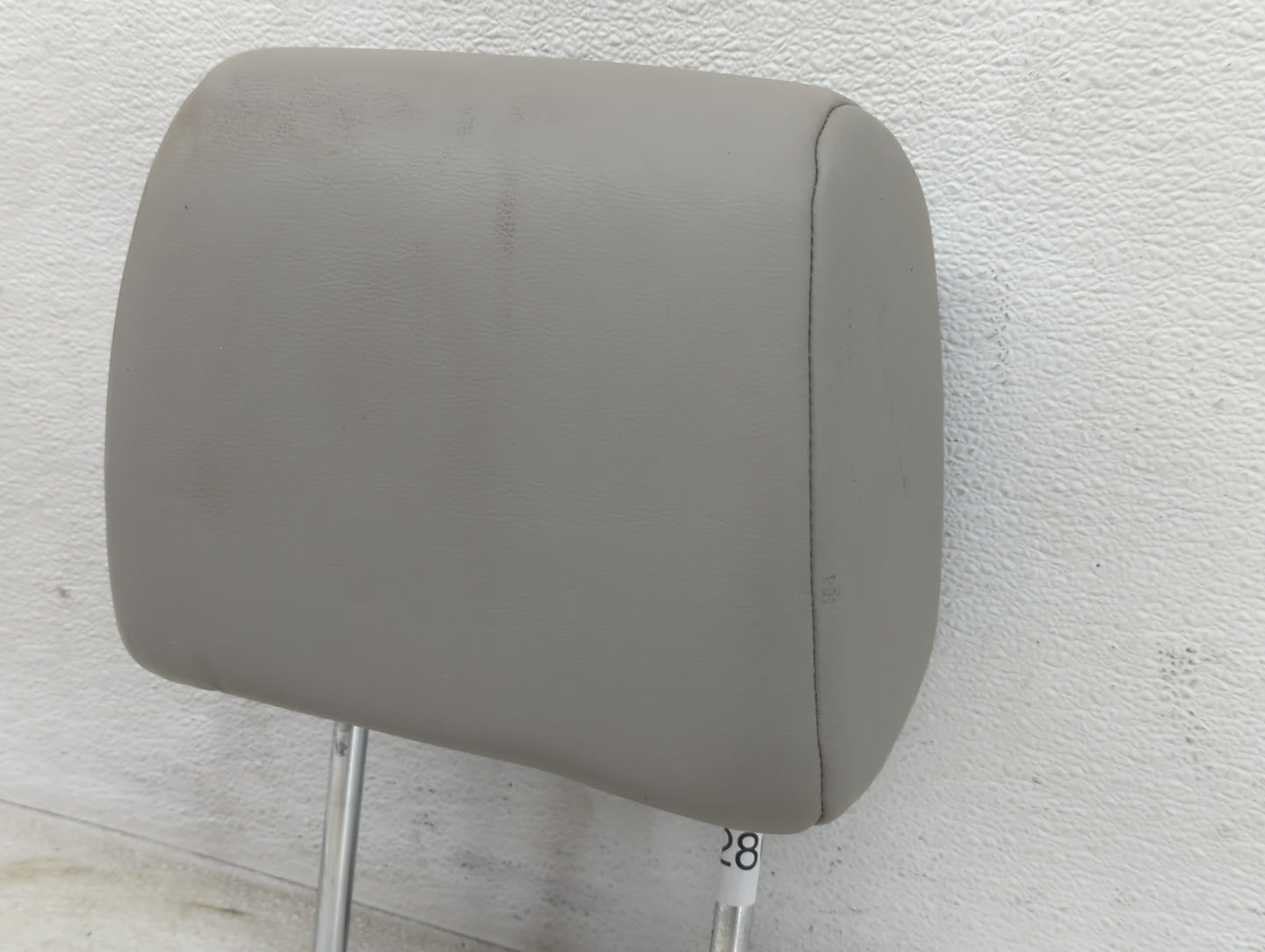 2010-2013 Nissan Rogue Headrest Head Rest Front Driver Passenger Seat - Oemusedautoparts1.com