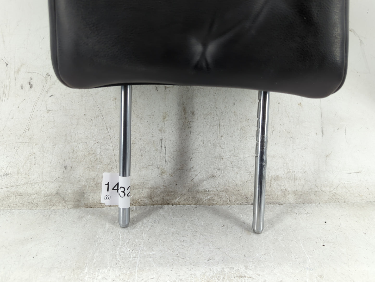 2010-2013 Nissan Rogue Headrest Head Rest Front Driver Passenger Seat Fits Fits 2010 2011 2012 2013 OEM Used Auto Parts - Oe