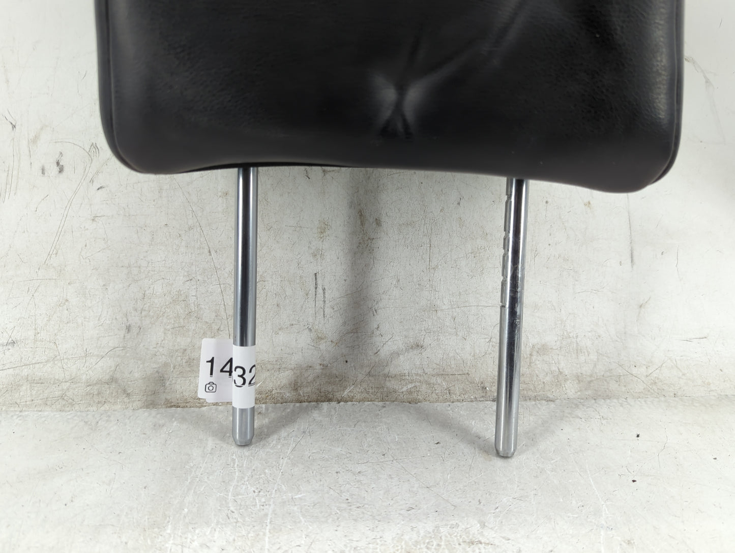 2010-2013 Nissan Rogue Headrest Head Rest Front Driver Passenger Seat Fits Fits 2010 2011 2012 2013 OEM Used Auto Parts - Oe