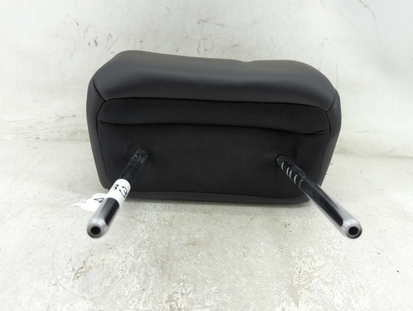 2010-2013 Nissan Rogue Headrest Head Rest Front Driver Passenger Seat - Oemusedautoparts1.com