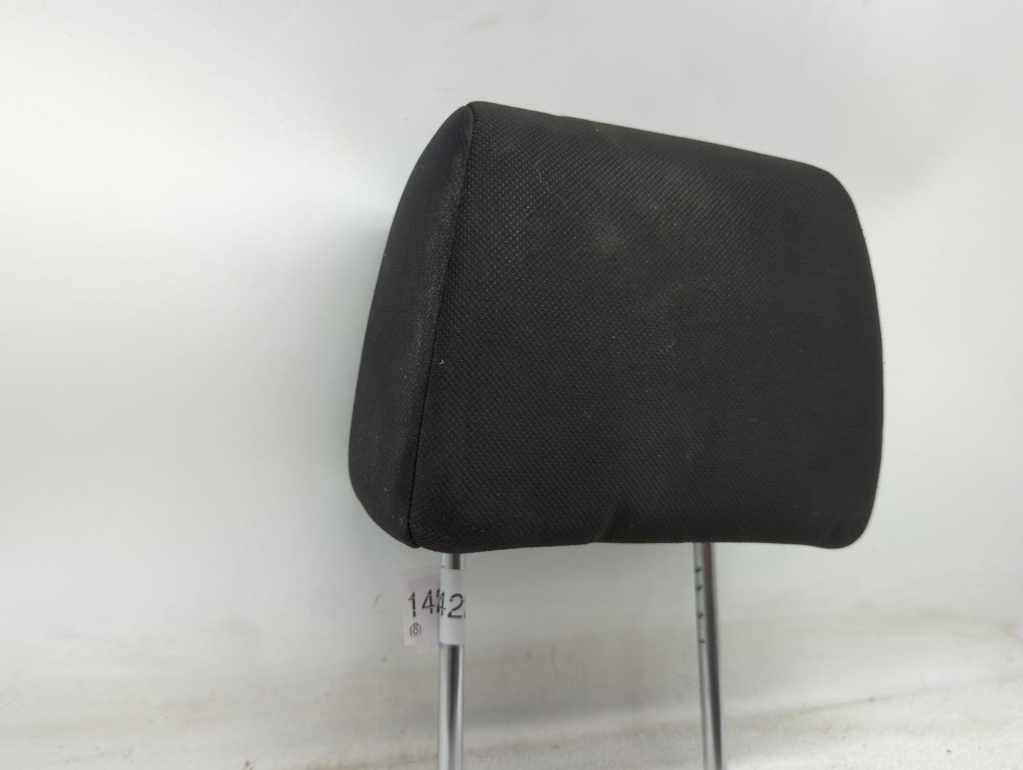 2011-2013 Nissan Rogue Headrest Head Rest Front Driver Passenger Seat Fits Fits 2011 2012 2013 OEM Used Auto Parts - Oemused