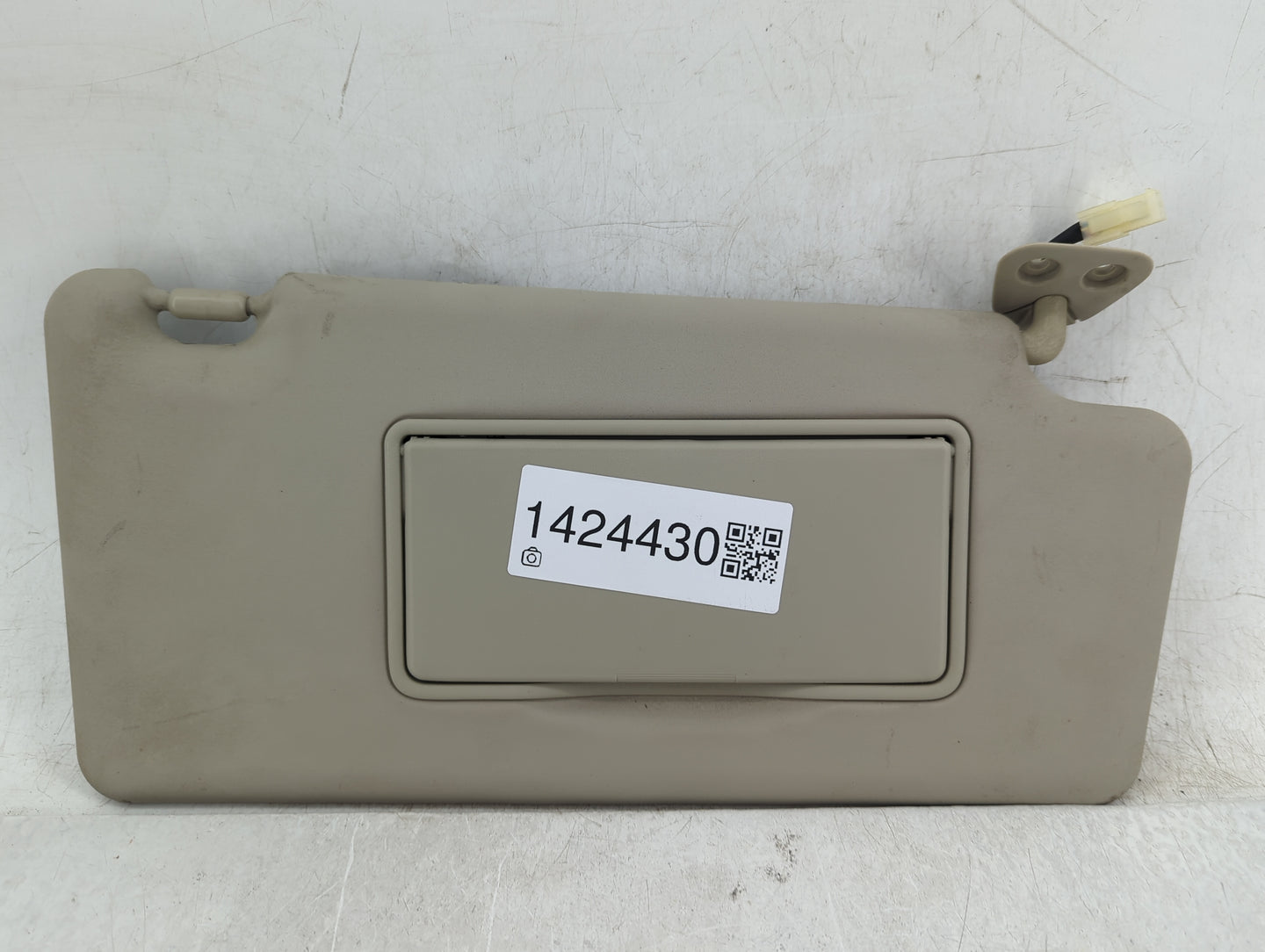 2008-2015 Nissan Rogue Sun Visor Shade Replacement Passenger Right Mirror Fits Fits 2008 2009 2010 2011 2012 2013 2014 2015 