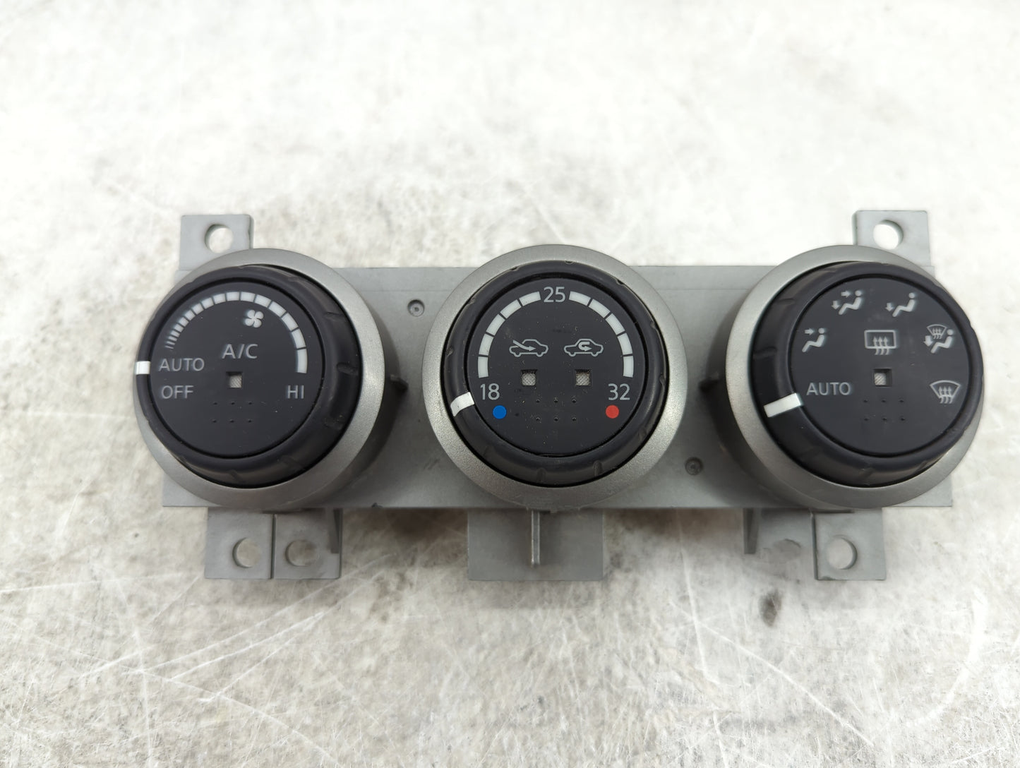 2011-2015 Nissan Rogue Climate Control Module Temperature AC/Heater Replacement P/N:27500JM70A 27500JM70A-B Fits OEM Used Au