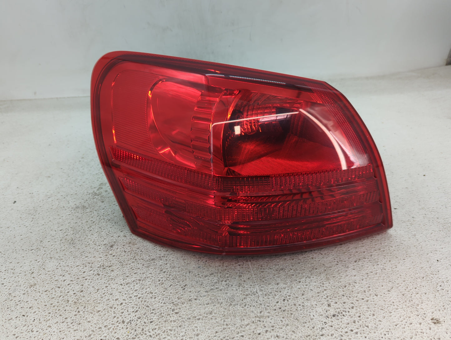 2008-2015 Nissan Rogue Tail Light Assembly Driver Left OEM Fits Fits 2008 2009 2010 2011 2012 2013 2014 2015 OEM Used Auto P