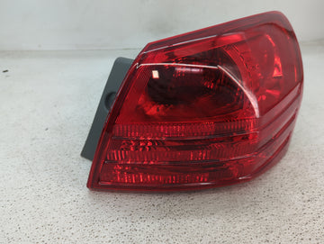 2008-2015 Nissan Rogue Tail Light Assembly Passenger Right OEM P/N:DS685-B000R Fits Fits 2008 2009 2010 2011 2012 2013 2014 2015 OEM Used Auto Parts