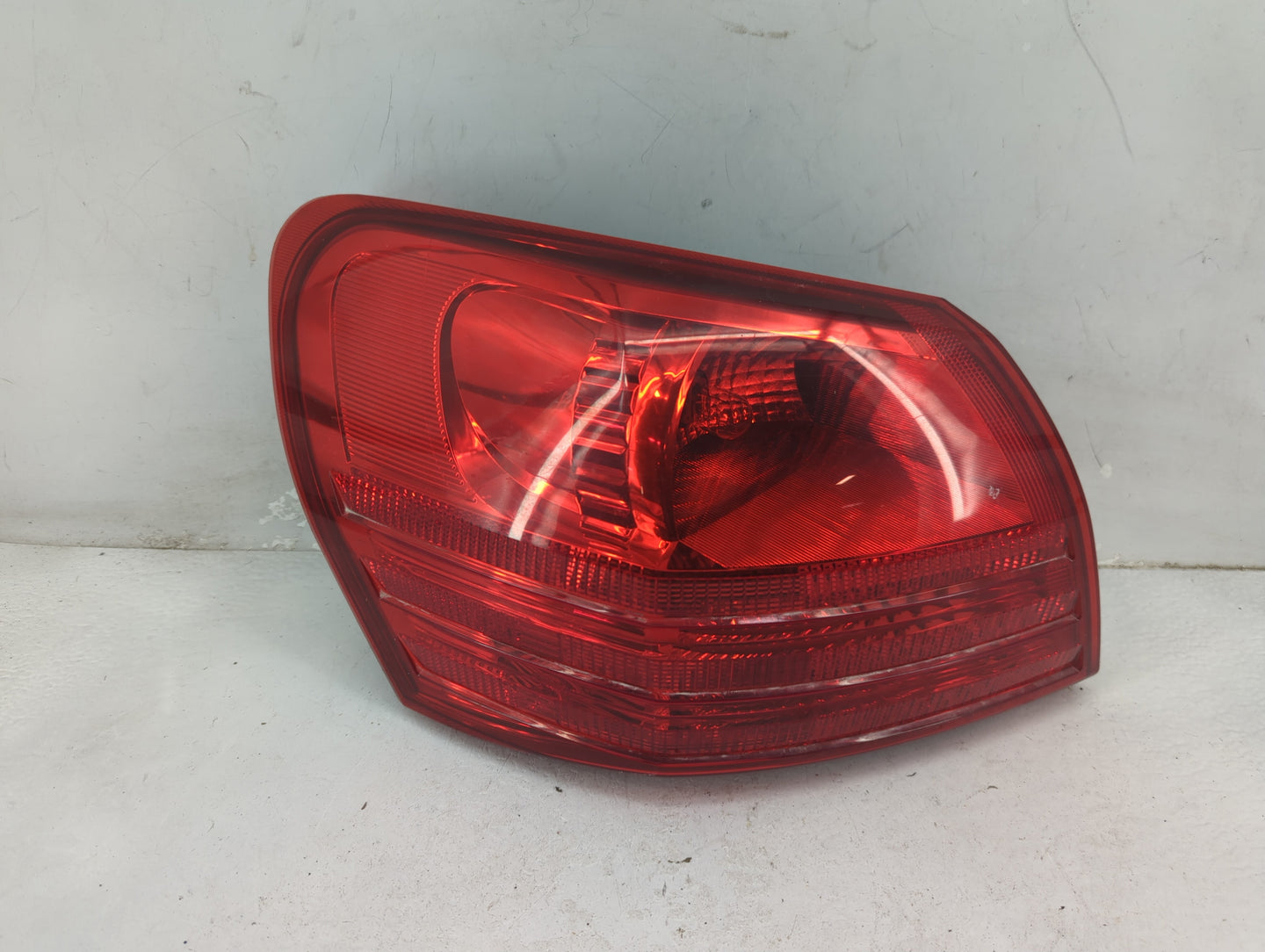 2008-2015 Nissan Rogue Tail Light Assembly Driver Left OEM P/N:C83 Fits Fits 2008 2009 2010 2011 2012 2013 2014 2015 OEM Use