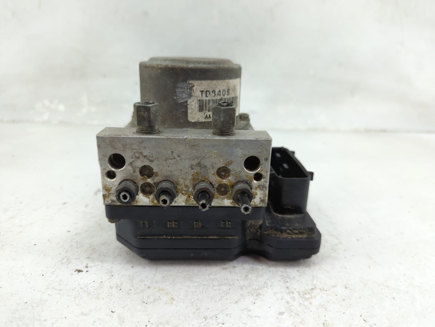 2012-2015 Nissan Rogue ABS Pump Control Module Replacement P/N:TD3405 19080798 Fits Fits 2012 2013 2014 2015 OEM Used Auto P