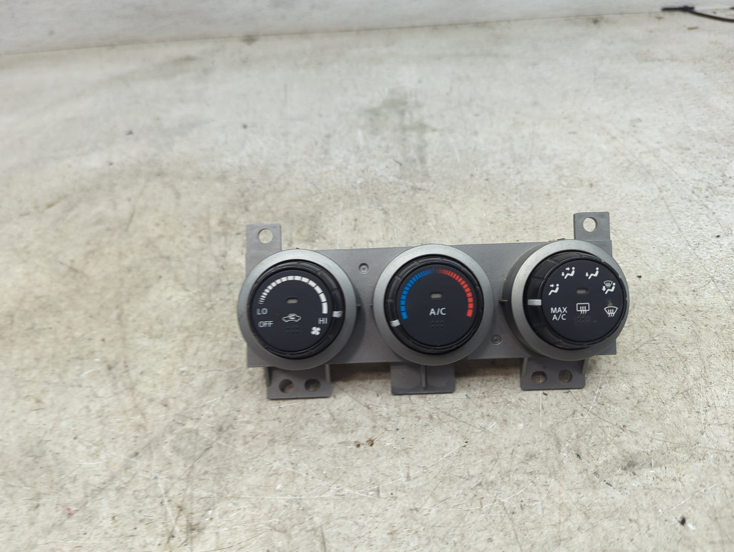 2011-2015 Nissan Rogue Climate Control Module Temperature AC/Heater Replacement Fits Fits 2011 2012 2013 2014 2015 OEM Used 