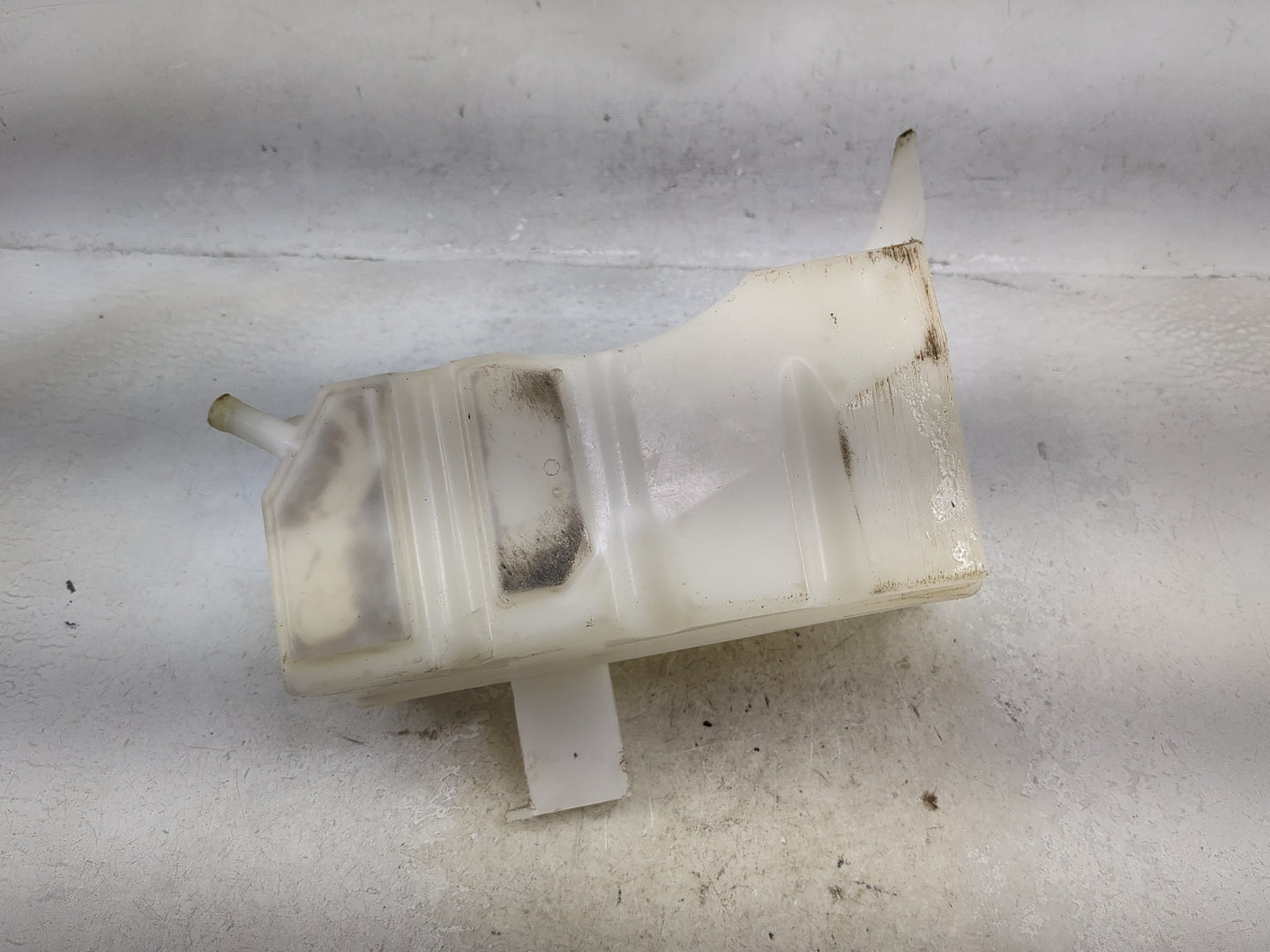 2008-2015 Nissan Rogue Radiator Coolant Overflow Expansion Tank Bottle 1494319 - Oemusedautoparts1.com
