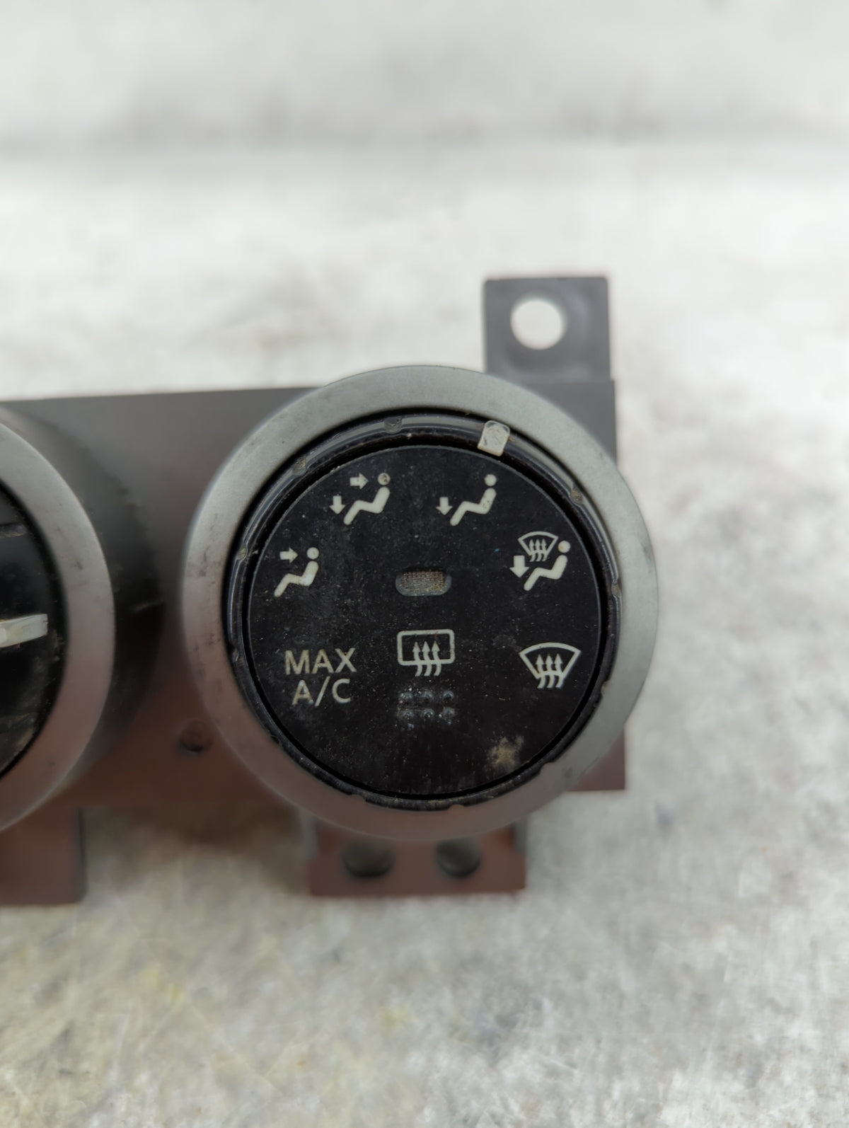 2011-2015 Nissan Rogue Climate Control Module Temperature AC/Heater Replacement Fits Fits 2011 2012 2013 2014 2015 OEM Used 