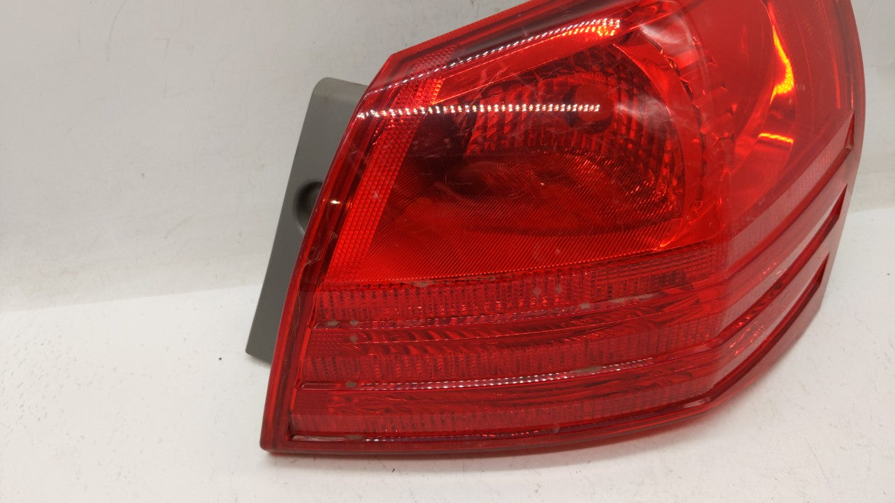 2008-2015 Nissan Rogue Tail Light Assembly Passenger Right OEM P/N:D0BBA Fits Fits 2008 2009 2010 2011 2012 2013 2014 2015 O