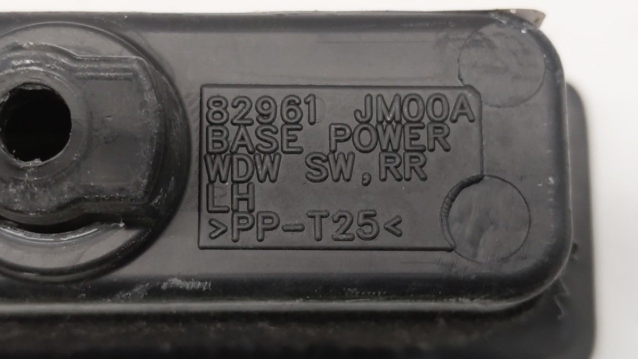 2012 Nissan Rogue Passenger Right Power Window Switch 82961 Jm00a - Oemusedautoparts1.com