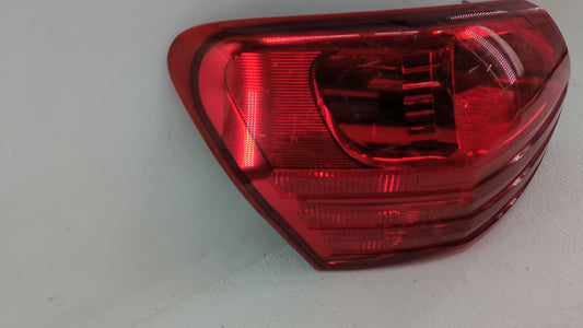 2008-2015 Nissan Rogue Tail Light Assembly Driver Left OEM Fits Fits 2008 2009 2010 2011 2012 2013 2014 2015 OEM Used Auto Parts