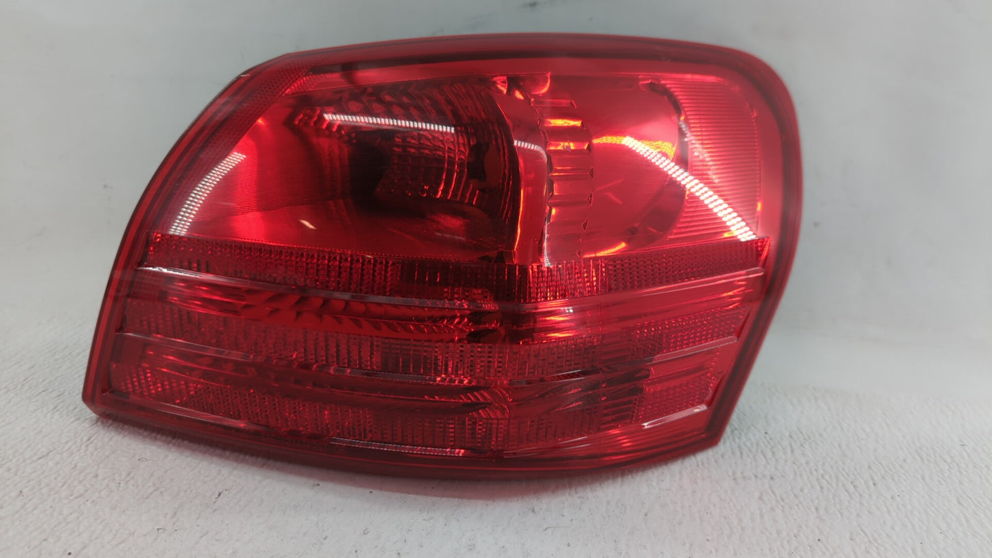 2008-2015 Nissan Rogue Tail Light Assembly Passenger Right OEM Fits Fits 2008 2009 2010 2011 2012 2013 2014 2015 OEM Used Au