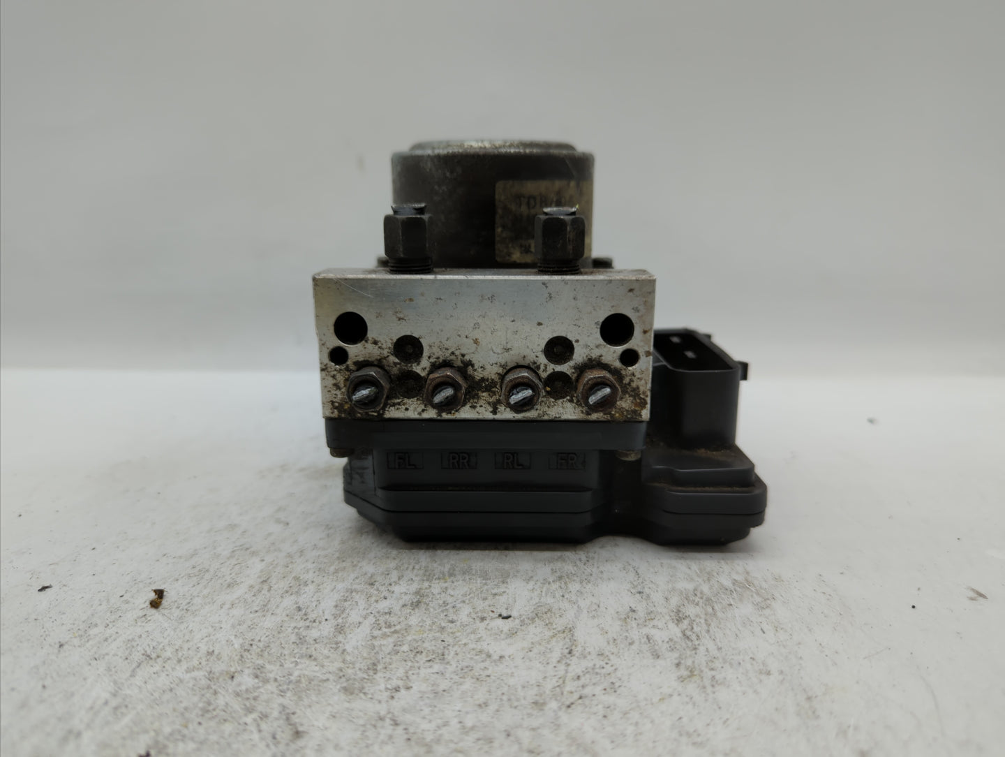 2012-2015 Nissan Rogue ABS Pump Control Module Replacement P/N:47660 JM14A Fits Fits 2012 2013 2014 2015 OEM Used Auto Parts