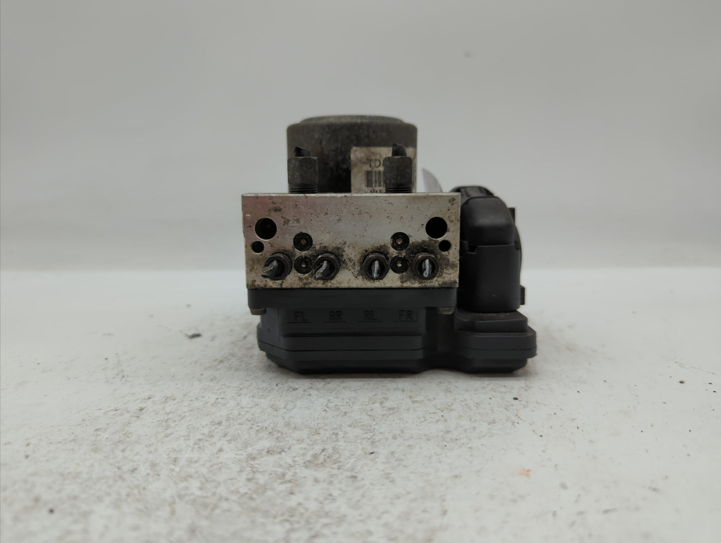 2012-2015 Nissan Rogue ABS Pump Control Module Replacement P/N:47660 JM04A TD8405 Fits Fits 2012 2013 2014 2015 OEM Used Aut