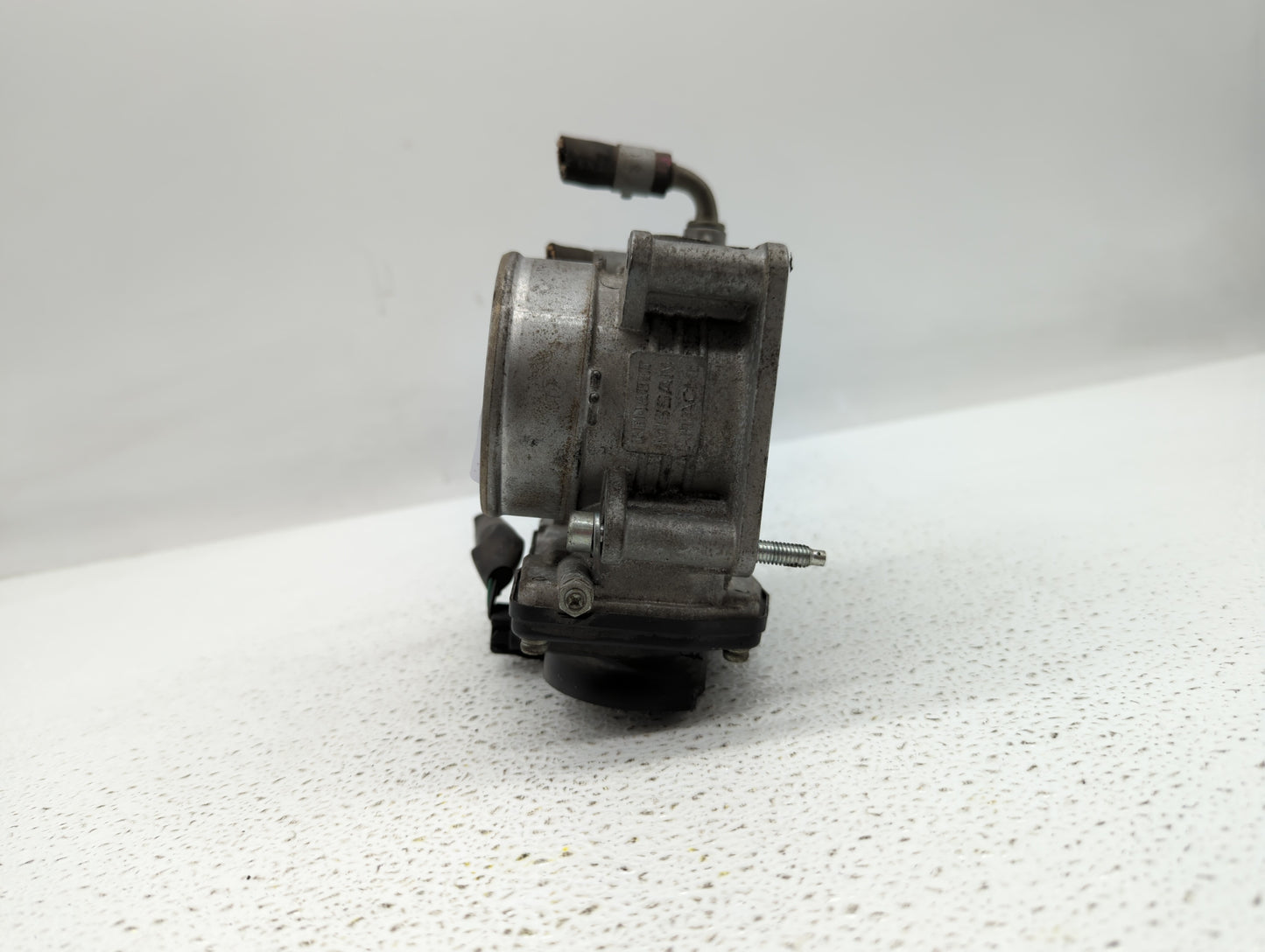 2011-2015 Nissan Rogue Throttle Body P/N:526-01 RME60-15 Fits Fits 2011 2012 2013 2014 2015 OEM Used Auto Parts - Oemusedaut