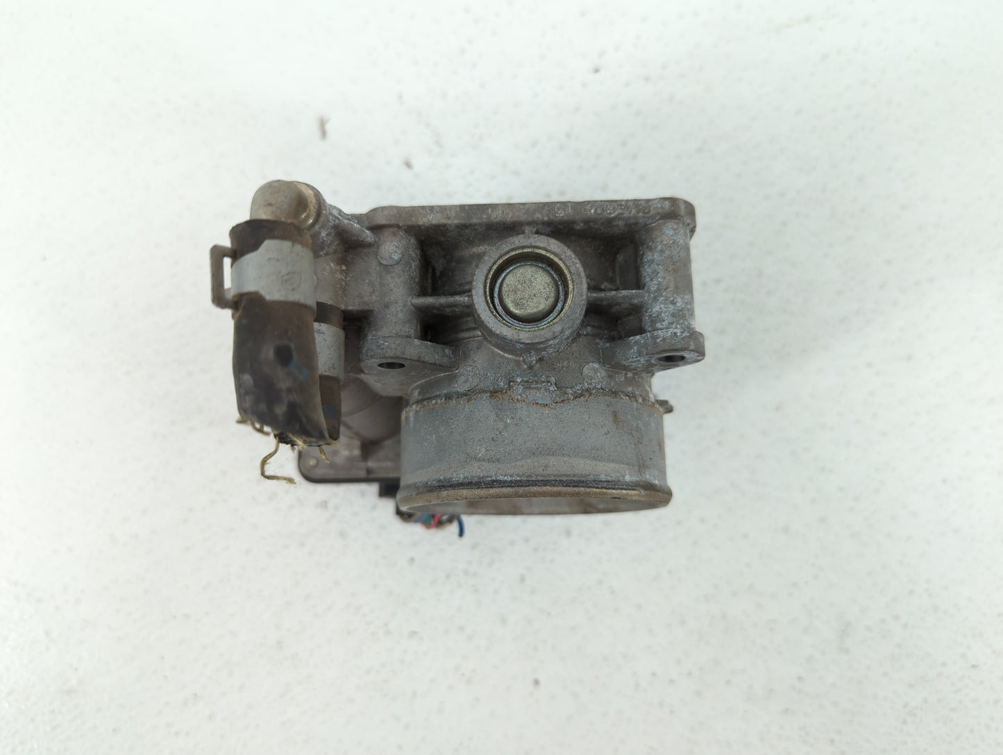 2011-2015 Nissan Rogue Throttle Body P/N:526-01 RME60-15 Fits Fits 2011 2012 2013 2014 2015 OEM Used Auto Parts - Oemusedaut