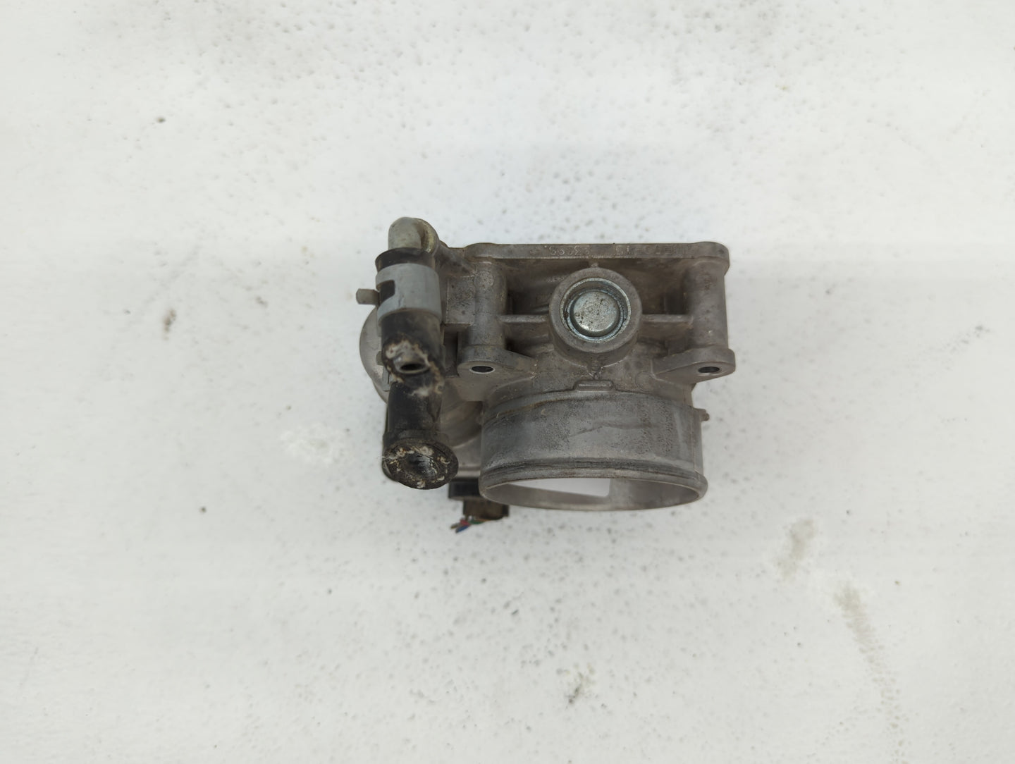 2011-2015 Nissan Rogue Throttle Body P/N:526-01 RME60-15 Fits Fits 2011 2012 2013 2014 2015 OEM Used Auto Parts - Oemusedaut