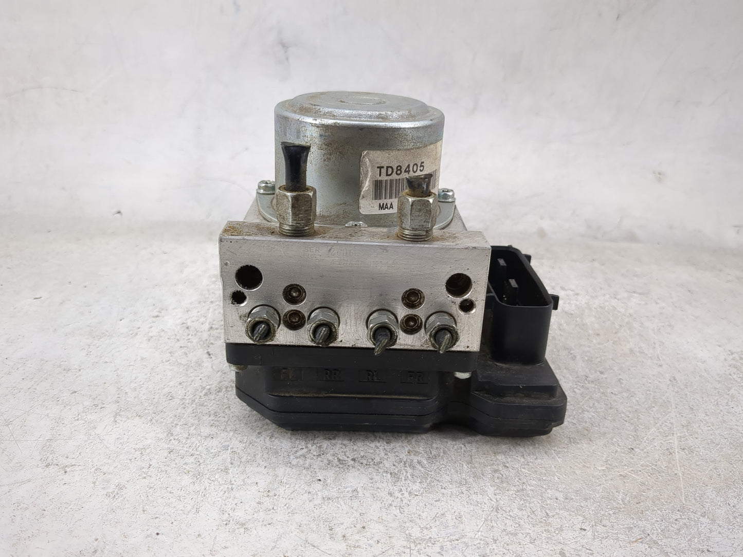 2012-2015 Nissan Rogue ABS Pump Control Module Replacement P/N:TD8405 25302254 Fits Fits 2012 2013 2014 2015 OEM Used Auto P